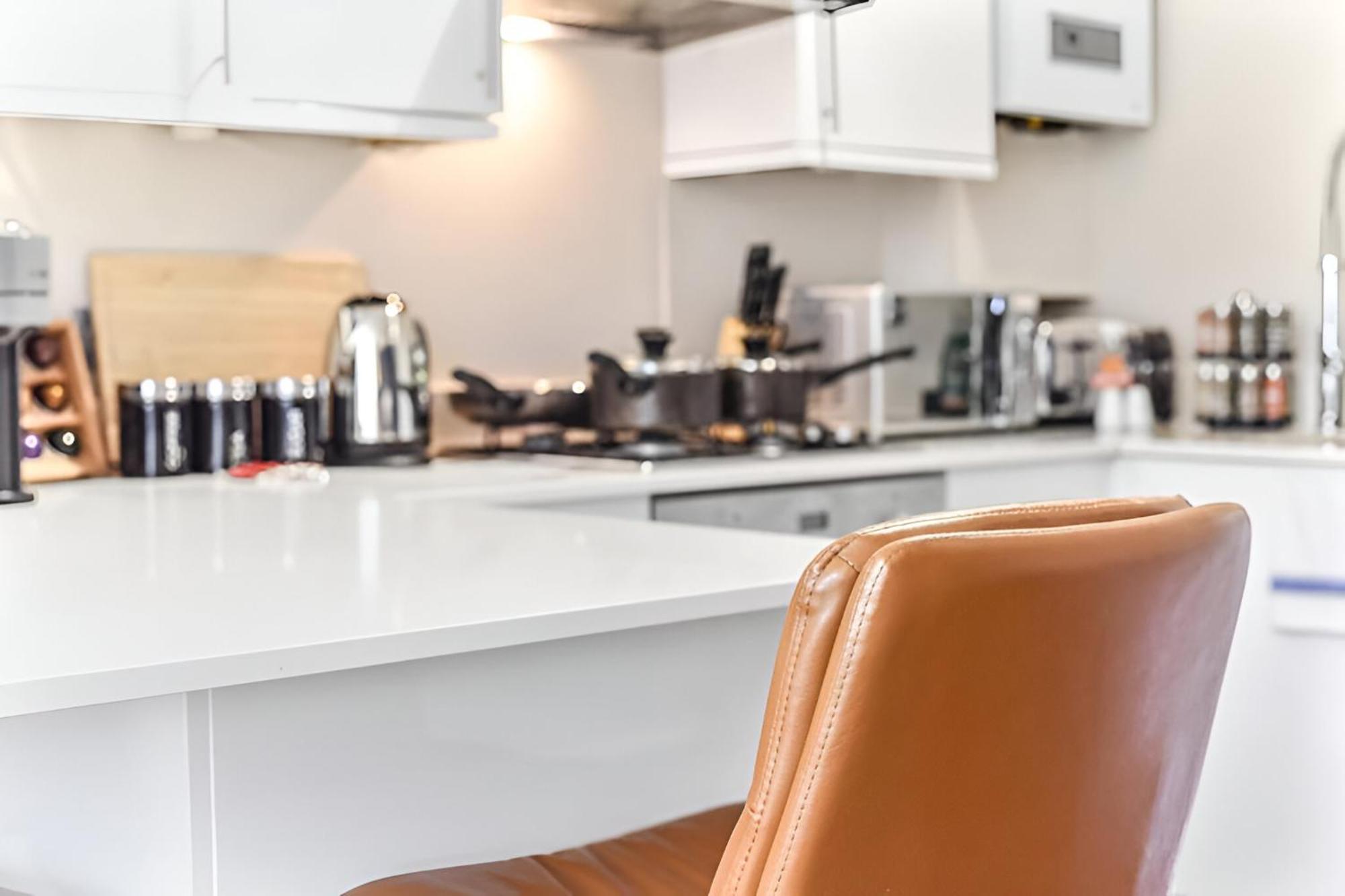 Sleek & Stylish Urban Escape-ideal For 3! Apartment London