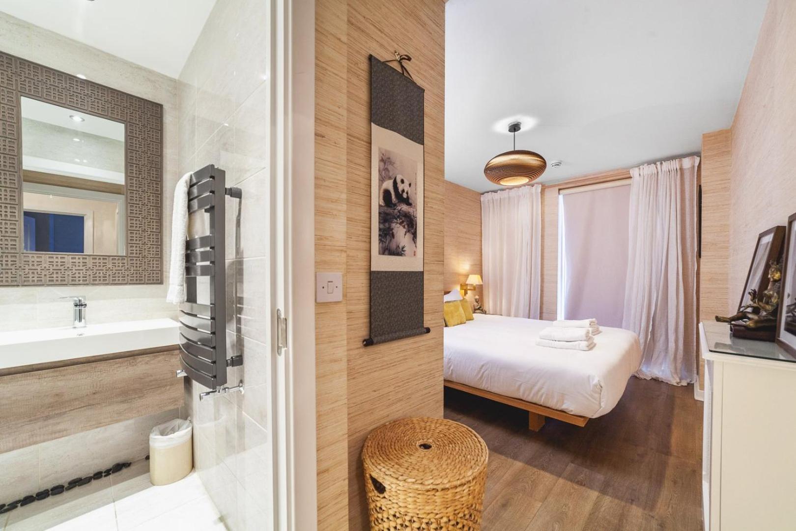 Cosy 2-bed Poplar Flat W/ Views * Londen
