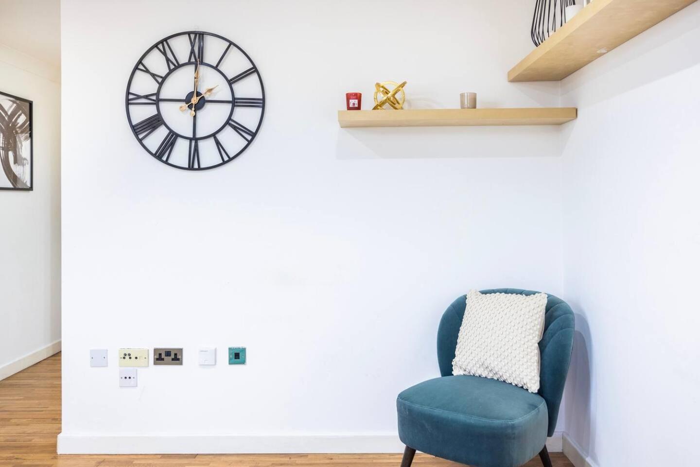 Vakantiehuis Chic Steps From Liverpool Street *