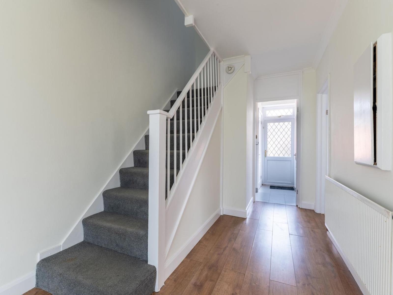 Pass The Keys Bright Spacious 4br House Elizabeth Line *