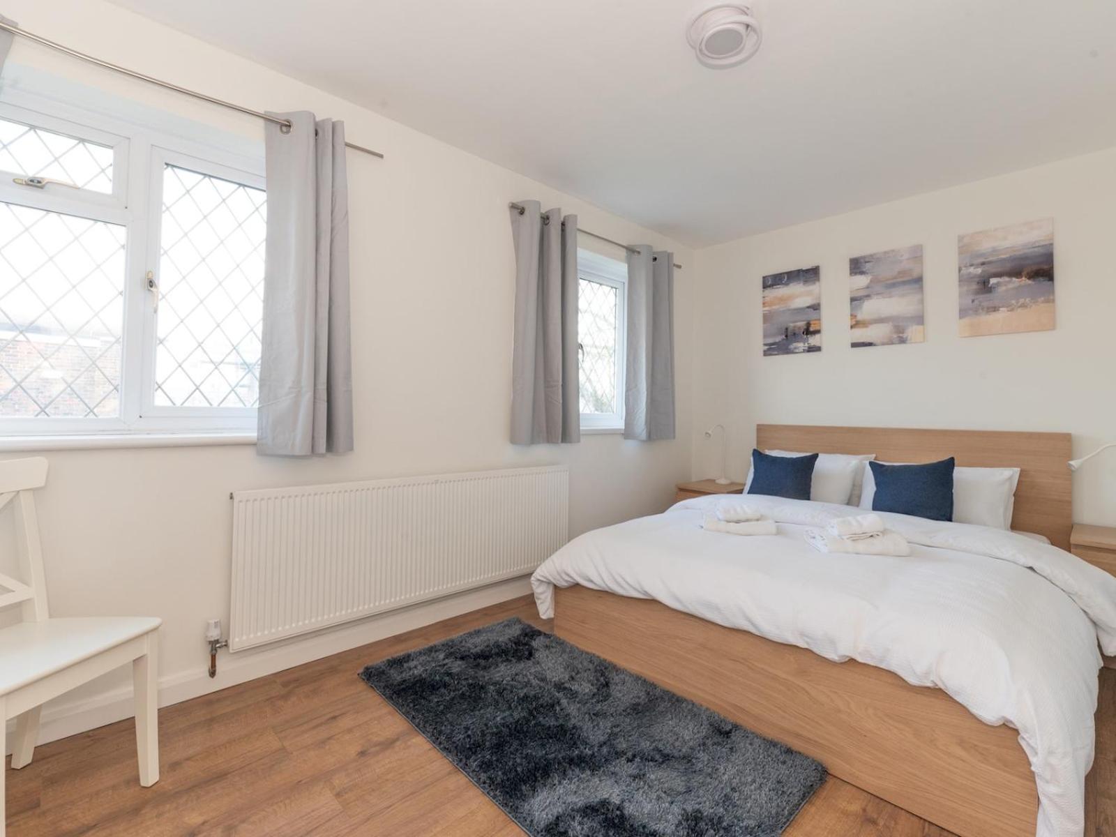 Pass The Keys Bright Spacious 4br House Elizabeth Line Holiday home