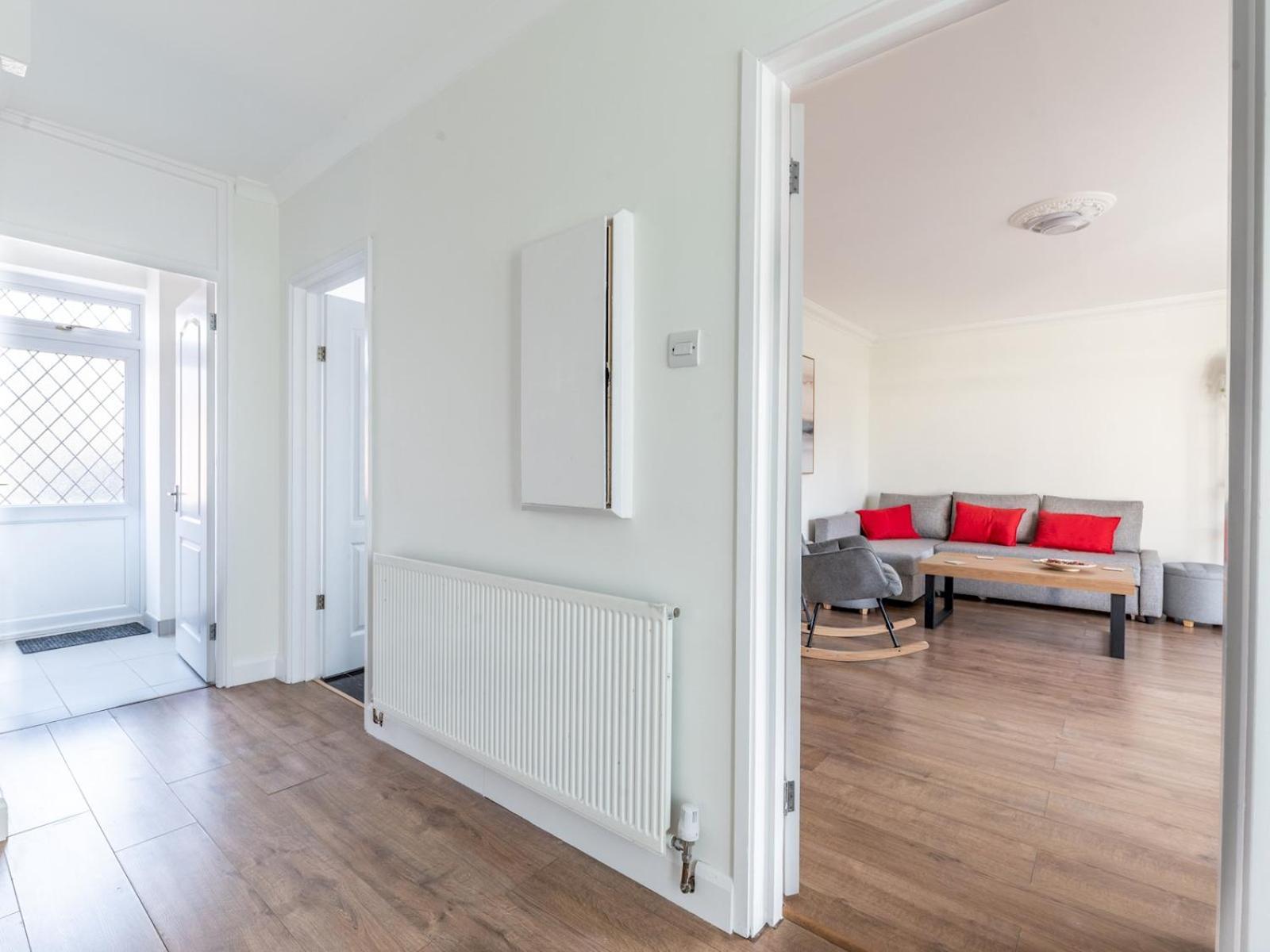 Holiday home Pass The Keys Bright Spacious 4br House Elizabeth Line *