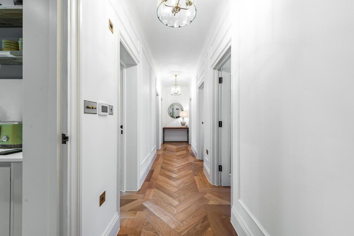 Apartment Stylish 3 Bedroom Mc14
