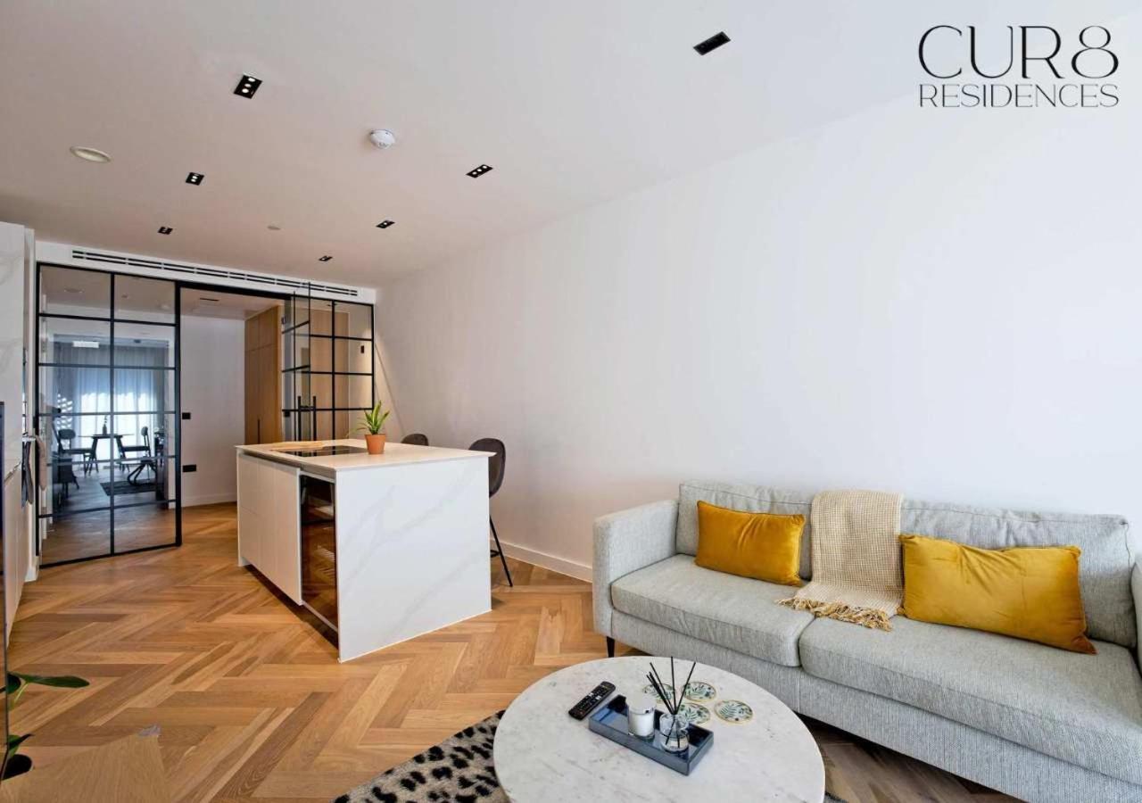 Apartment Elegant Kensington With Private Balcony