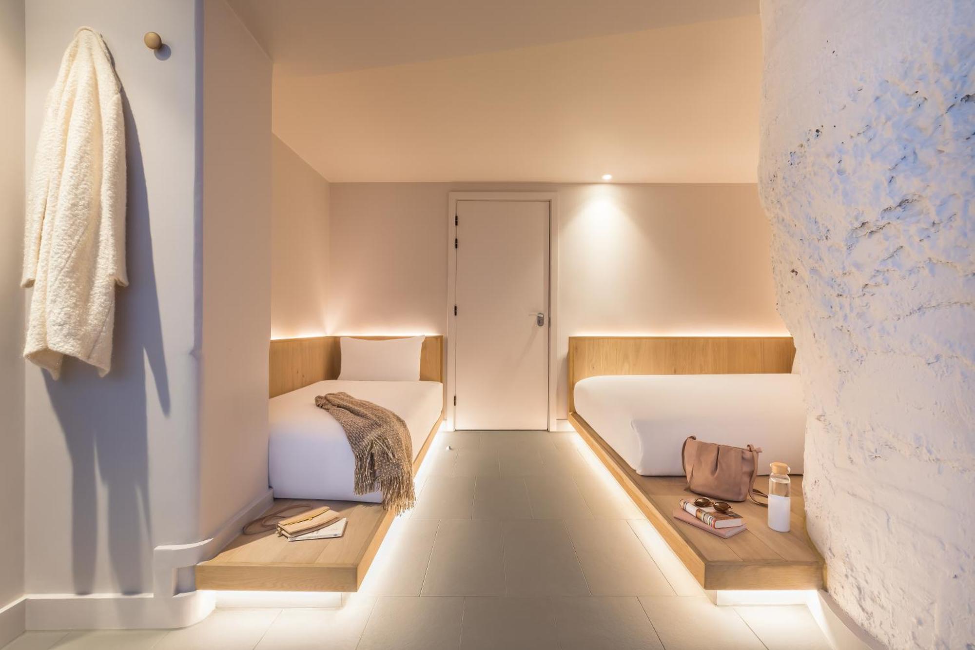 Hotel Zedwell Underground Tottenham Court Rd 3*