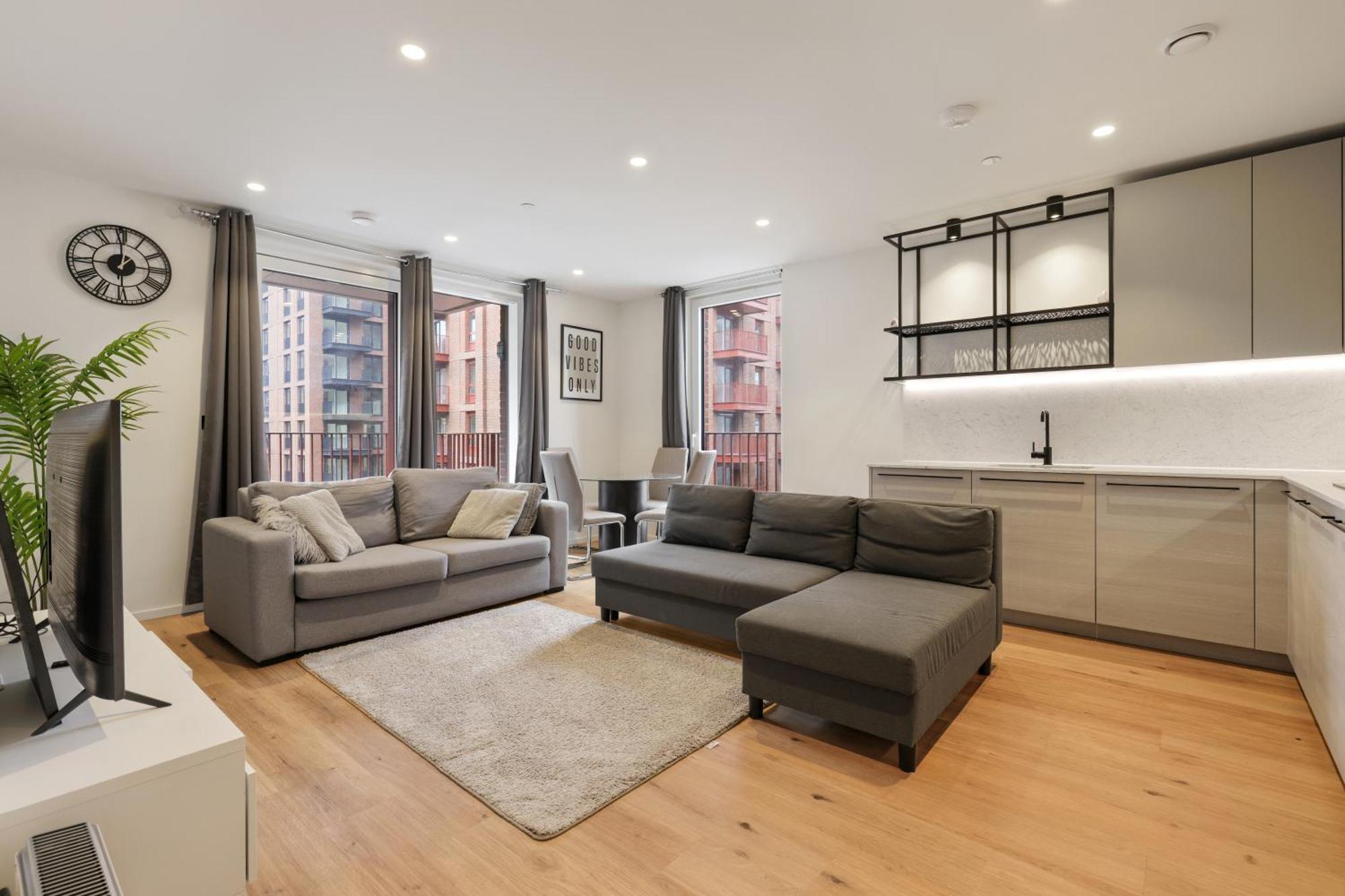 Apartment Excel Riverside 2 Bed London