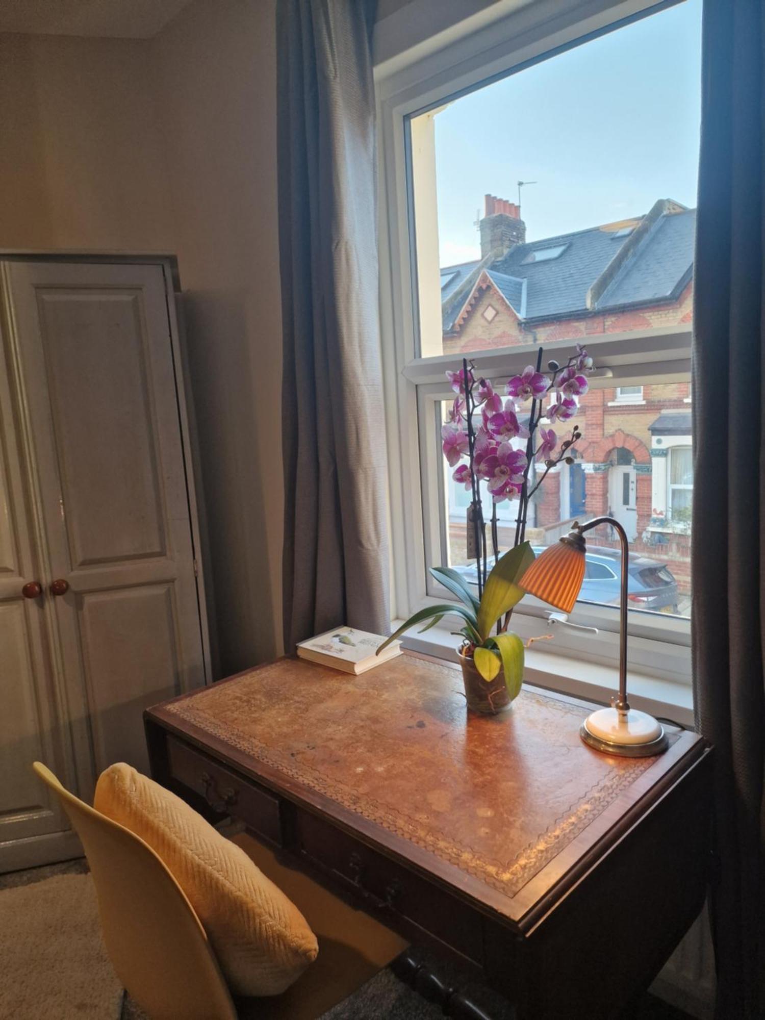 The Bean - Double Bedroom With Private Bathroom London
