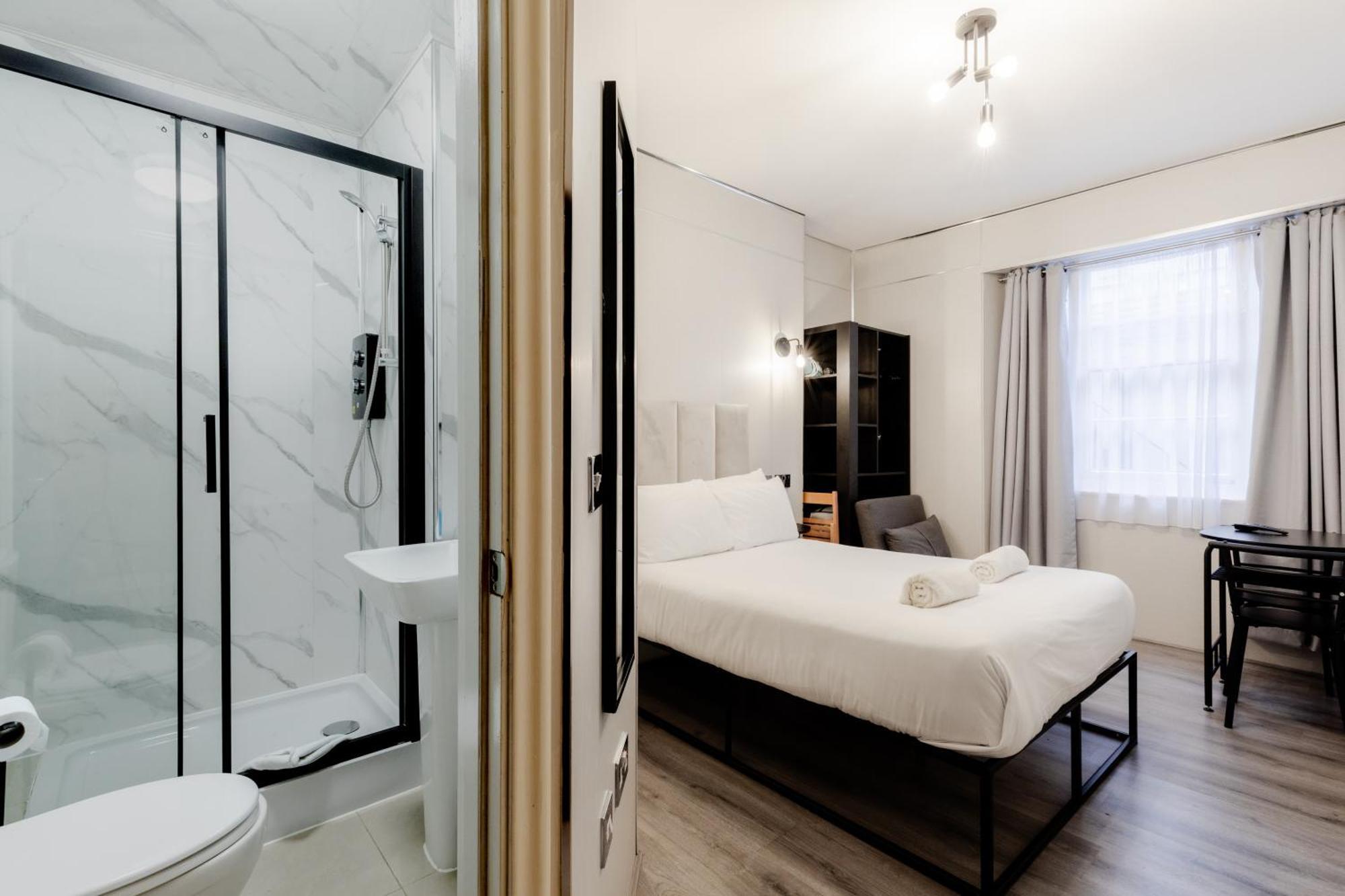 Hotel Britannia Hyde Park London