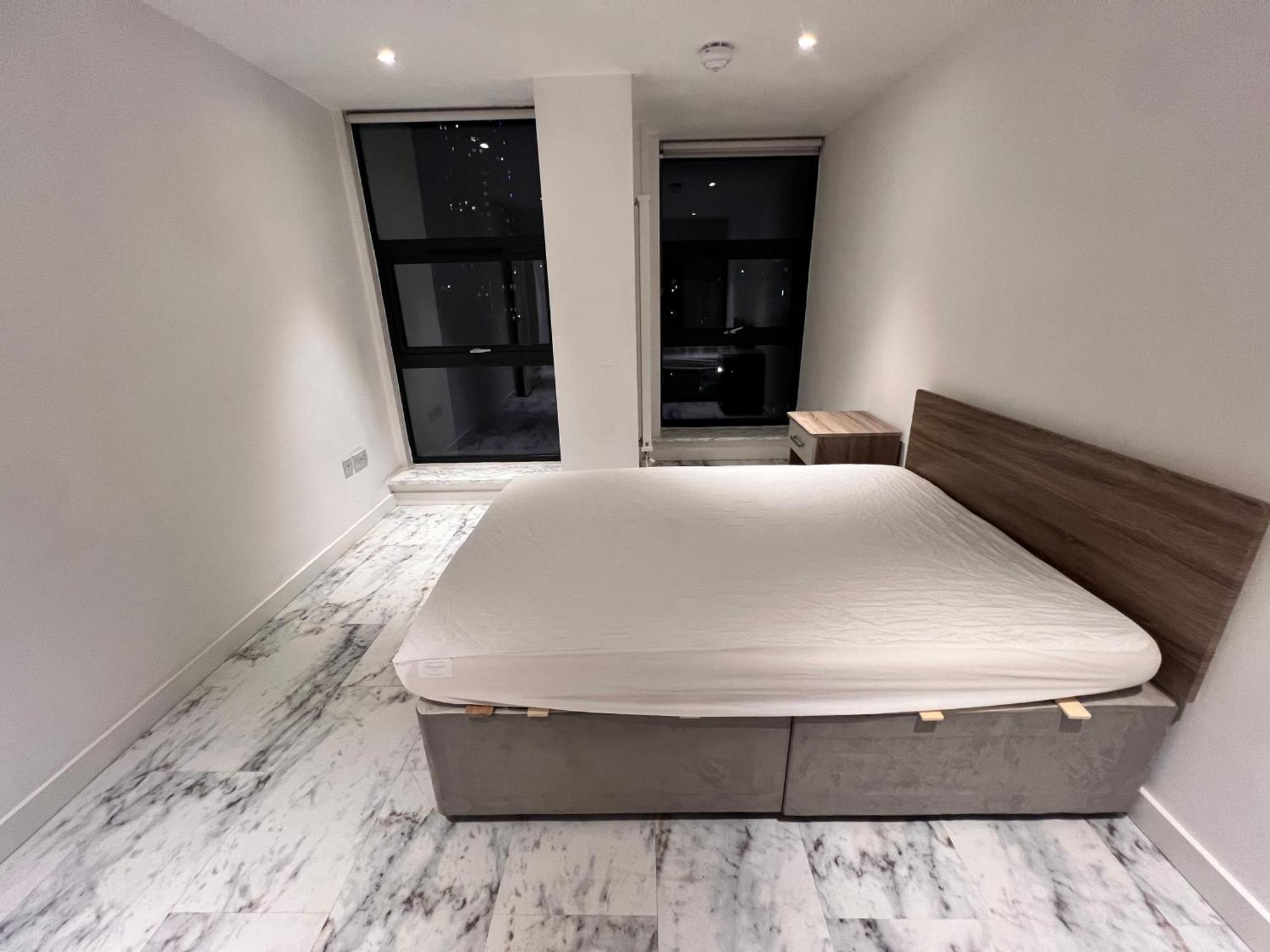 Deluxe Entire With 2x Bedrooms, 2x Bathrooms And A Big Living In The Olympic Park And Westfield At Stratford Leilighetshoteller *