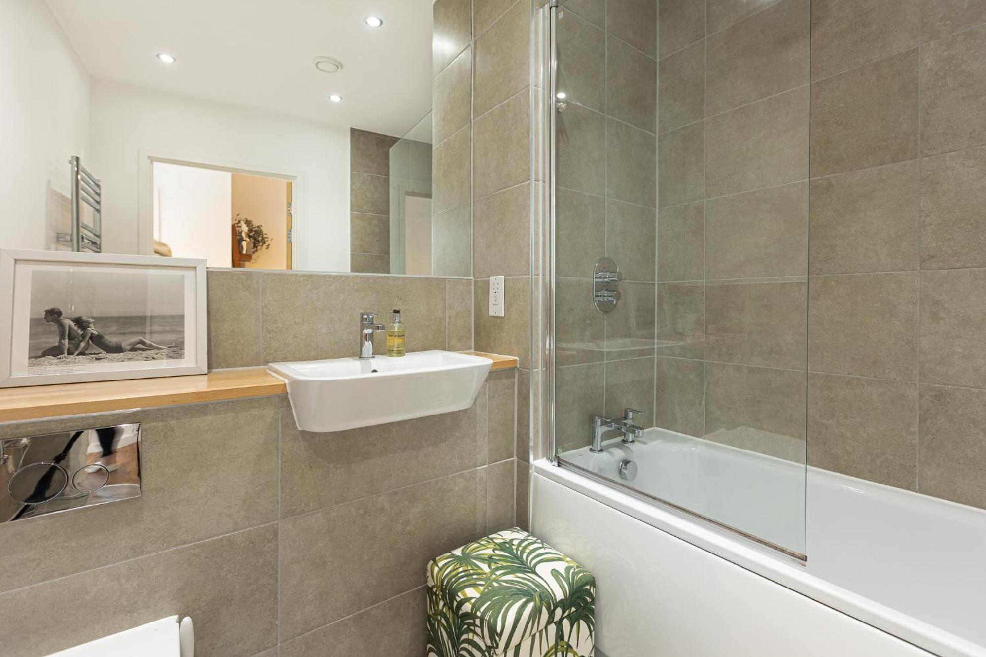 Stunning 1br Flat In Hackney, 2 Min Fields London