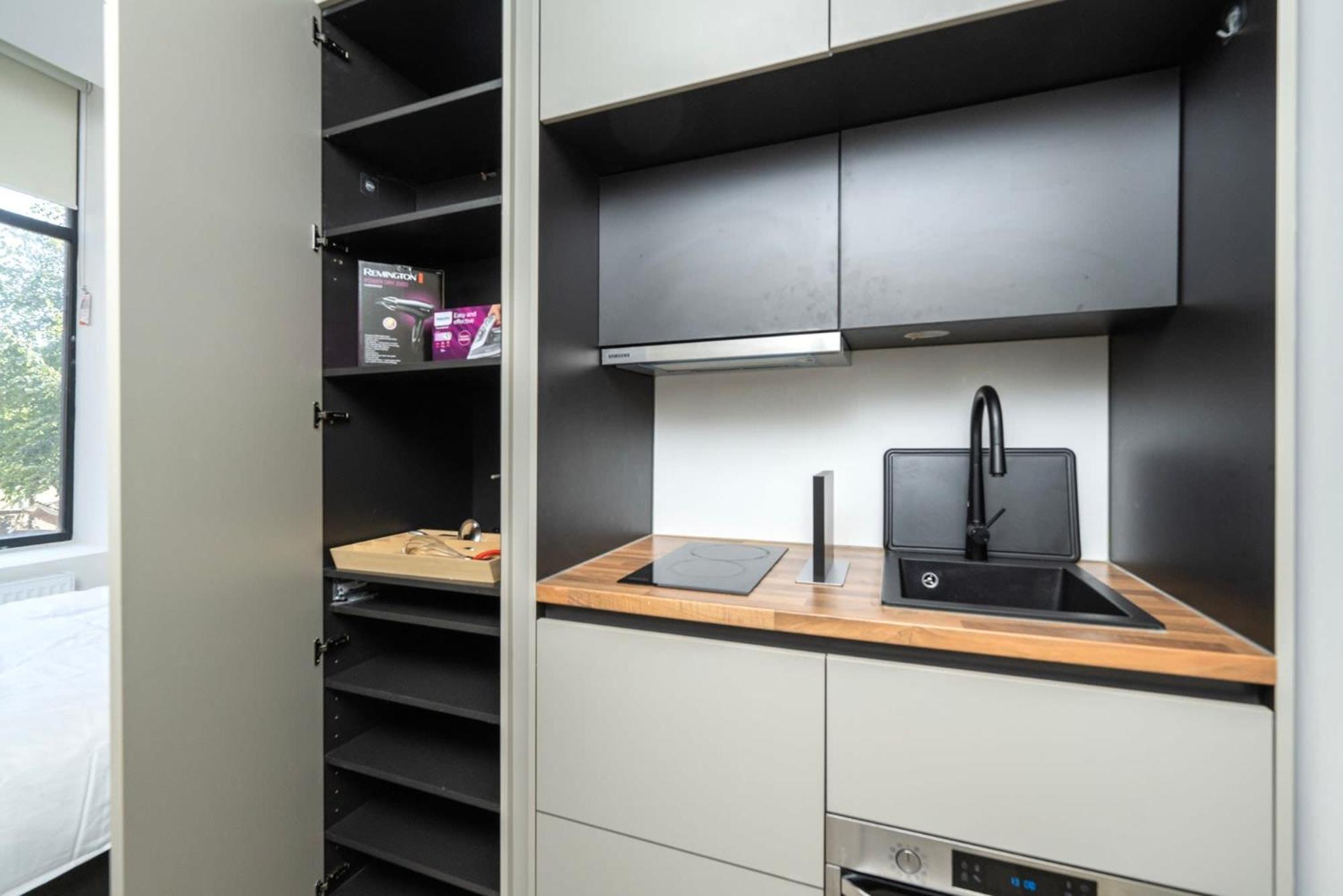 Appartement Modern Living At Antigallican In Londen