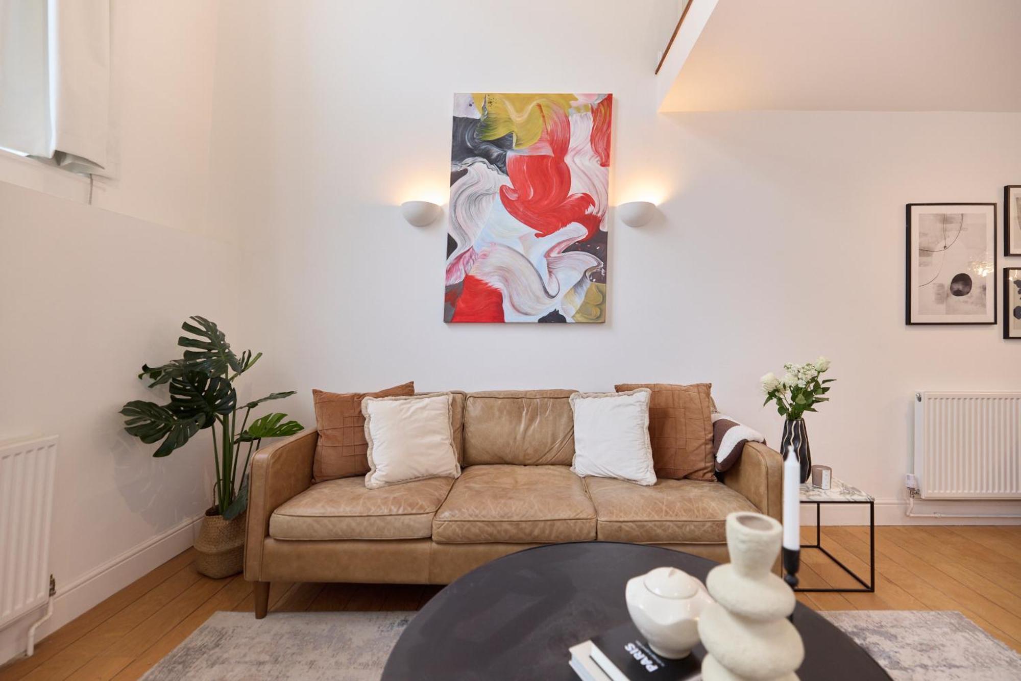 The Violet Hill Haven - 3bdr With Garden Appartement Londen
