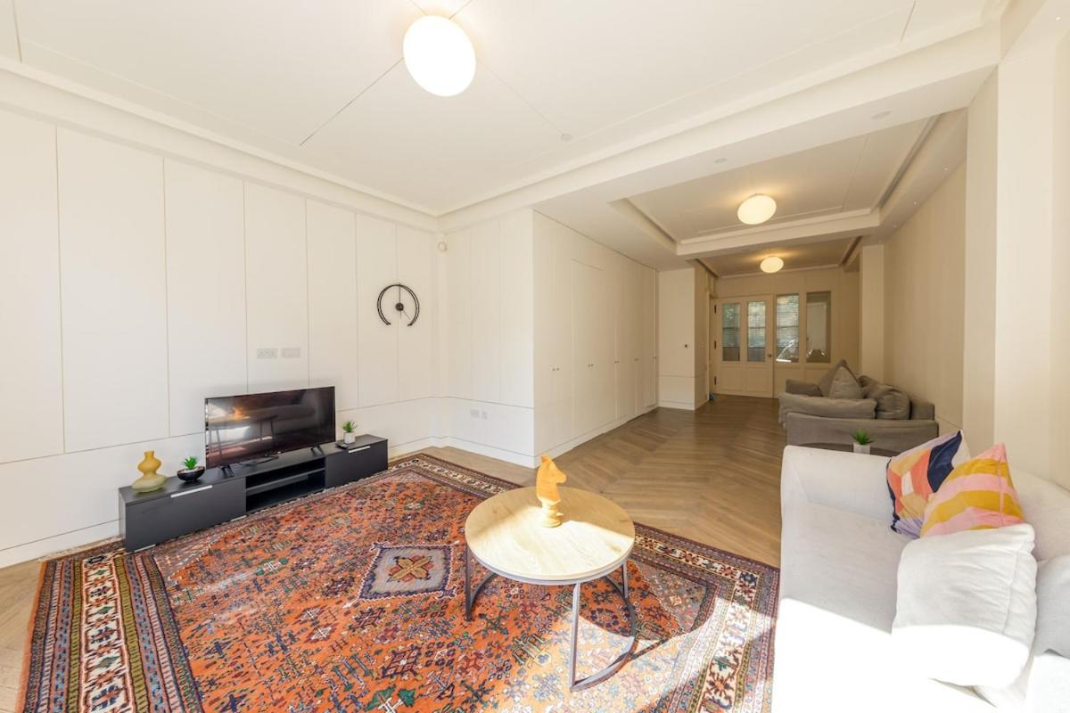Entire Primrose Hill Townhouse - Modern Oasis #1 Holiday home