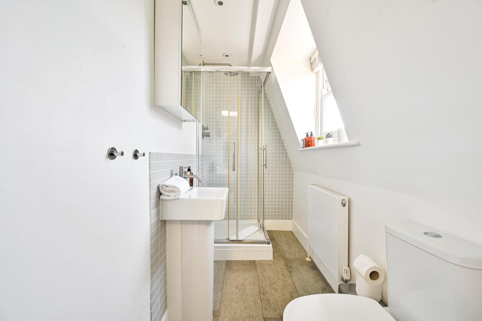 Farringdon Comfortable 3 Bed Apartment