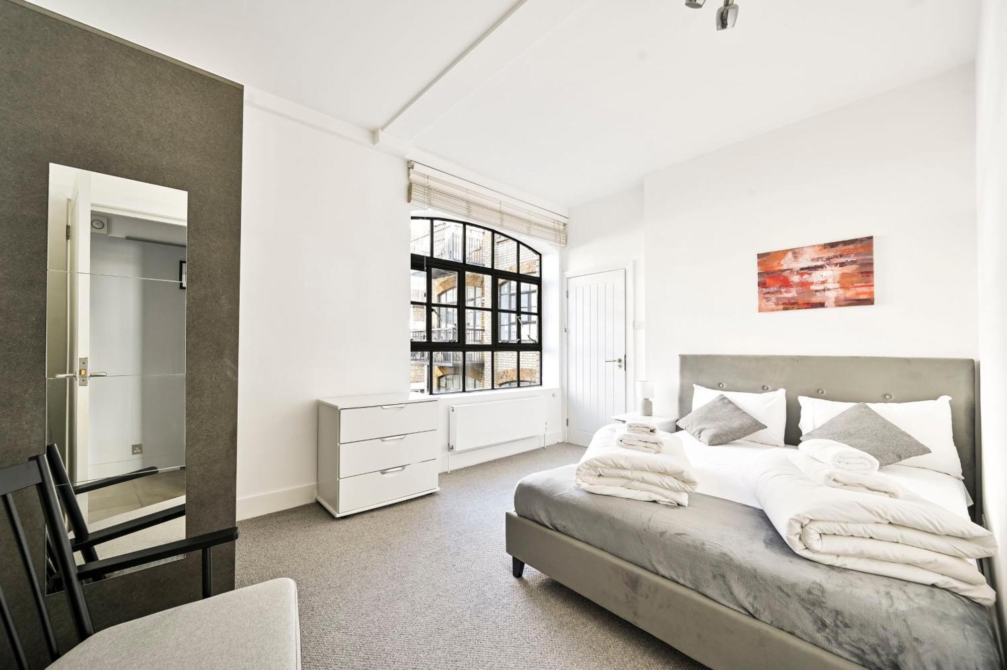 Farringdon Comfortable 3 Bed Apartment