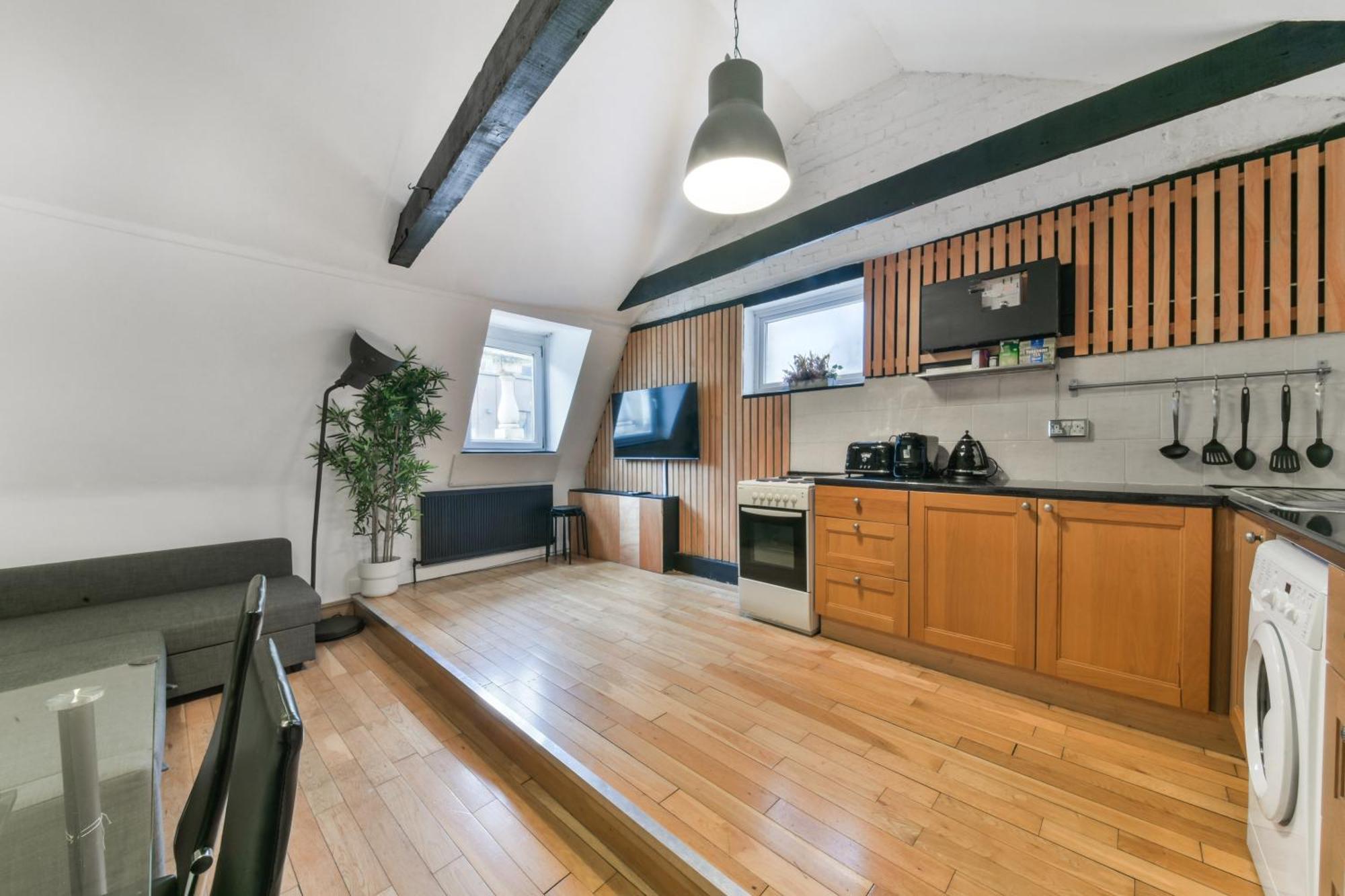 Hatton Gardens - 2 Bedroom Family * London