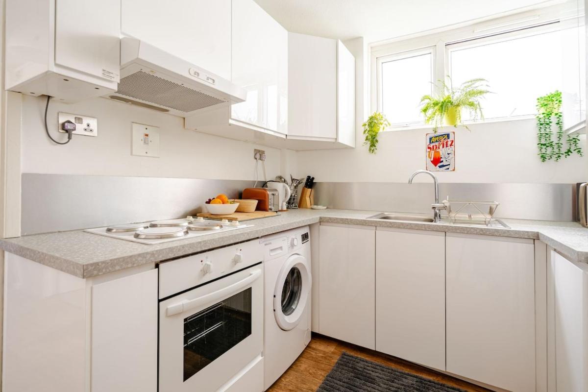 Skyline Loft Life In Old Street Up To 6 People! * Londres