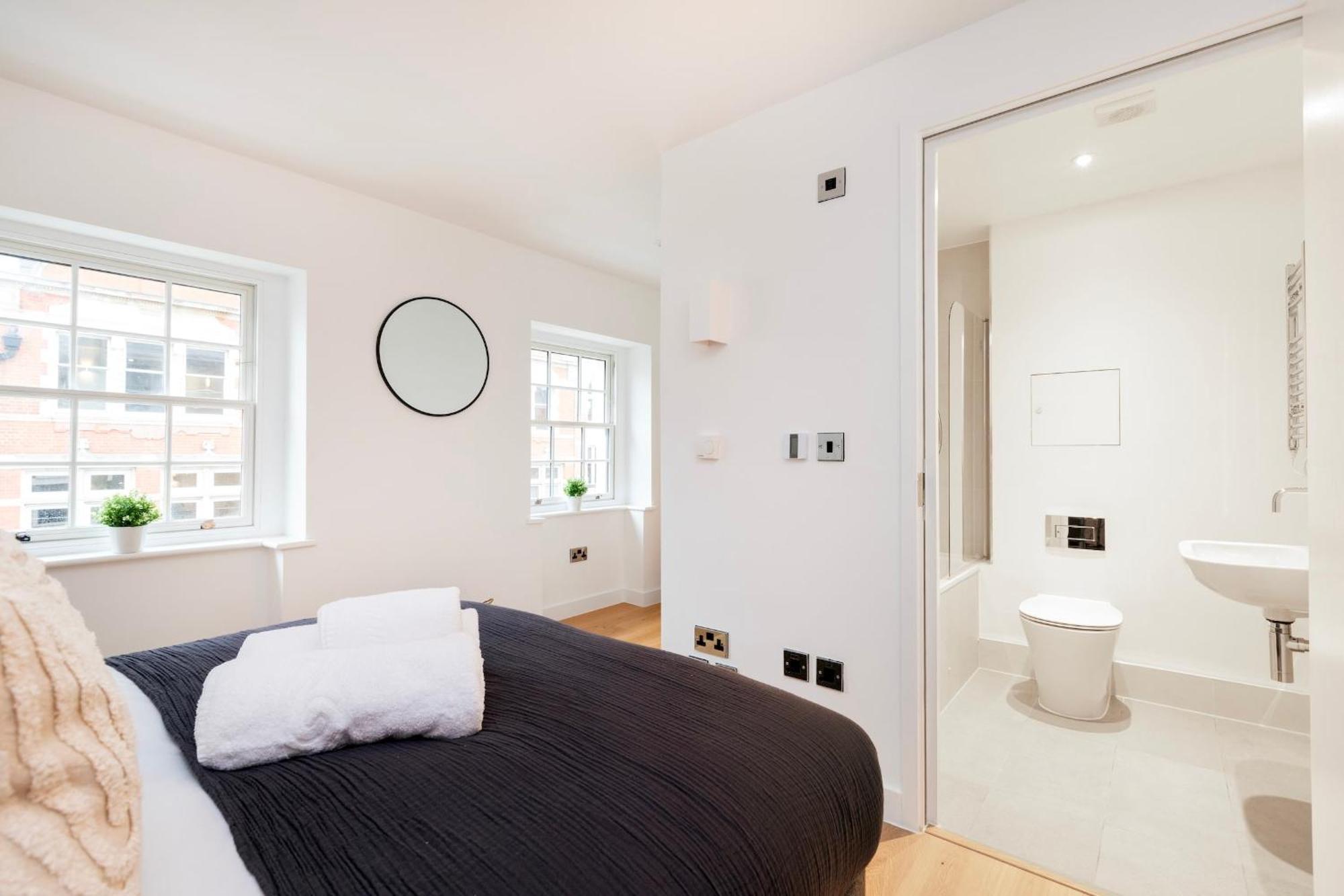 Bnbnova - Fitzrovia & Soho - 2br With Balcony * London