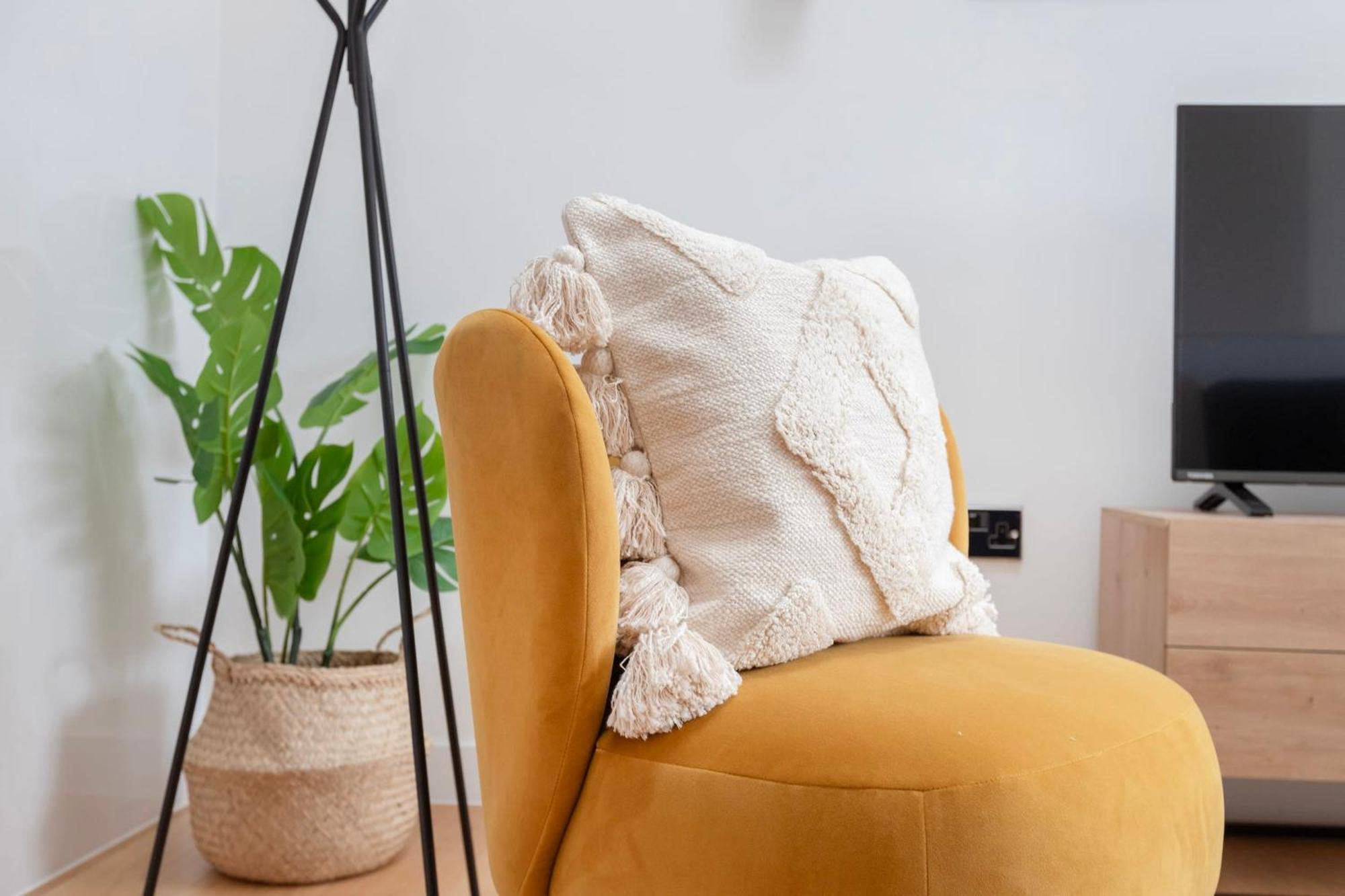 Bnbnova - Fitzrovia & Soho - 2br With Balcony Apartment London