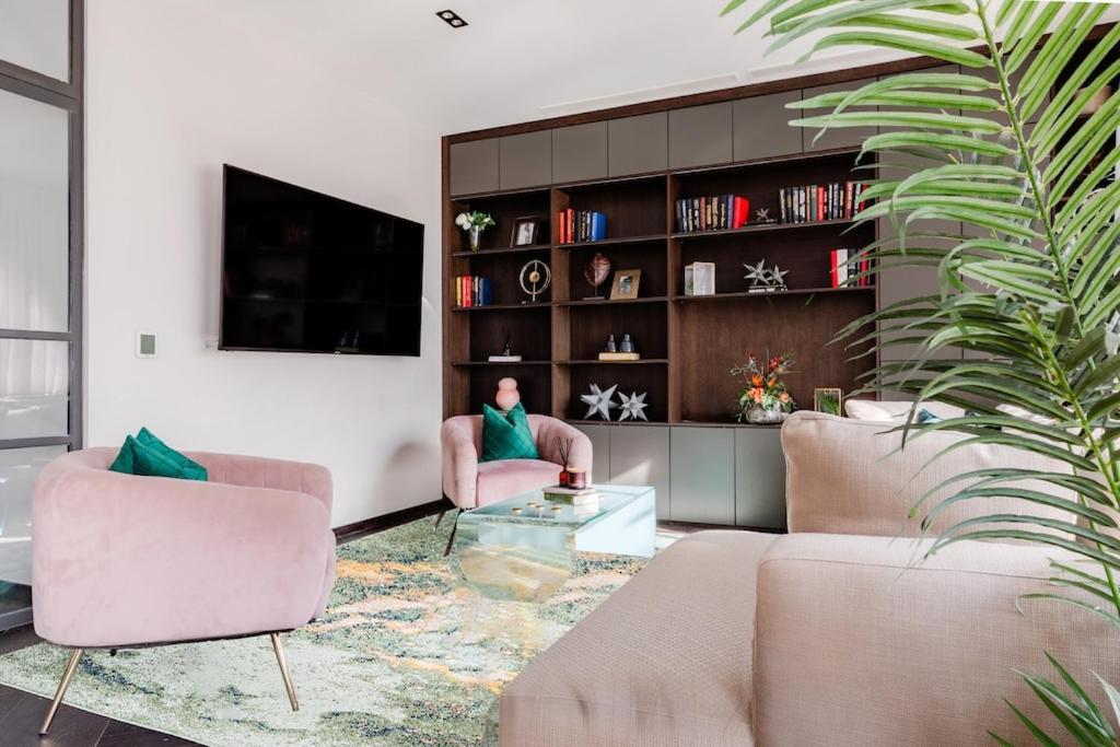 Joker! Off Oxford St! 3bed 3bath Luxxe Hideaway For Stylish Families And Couples London