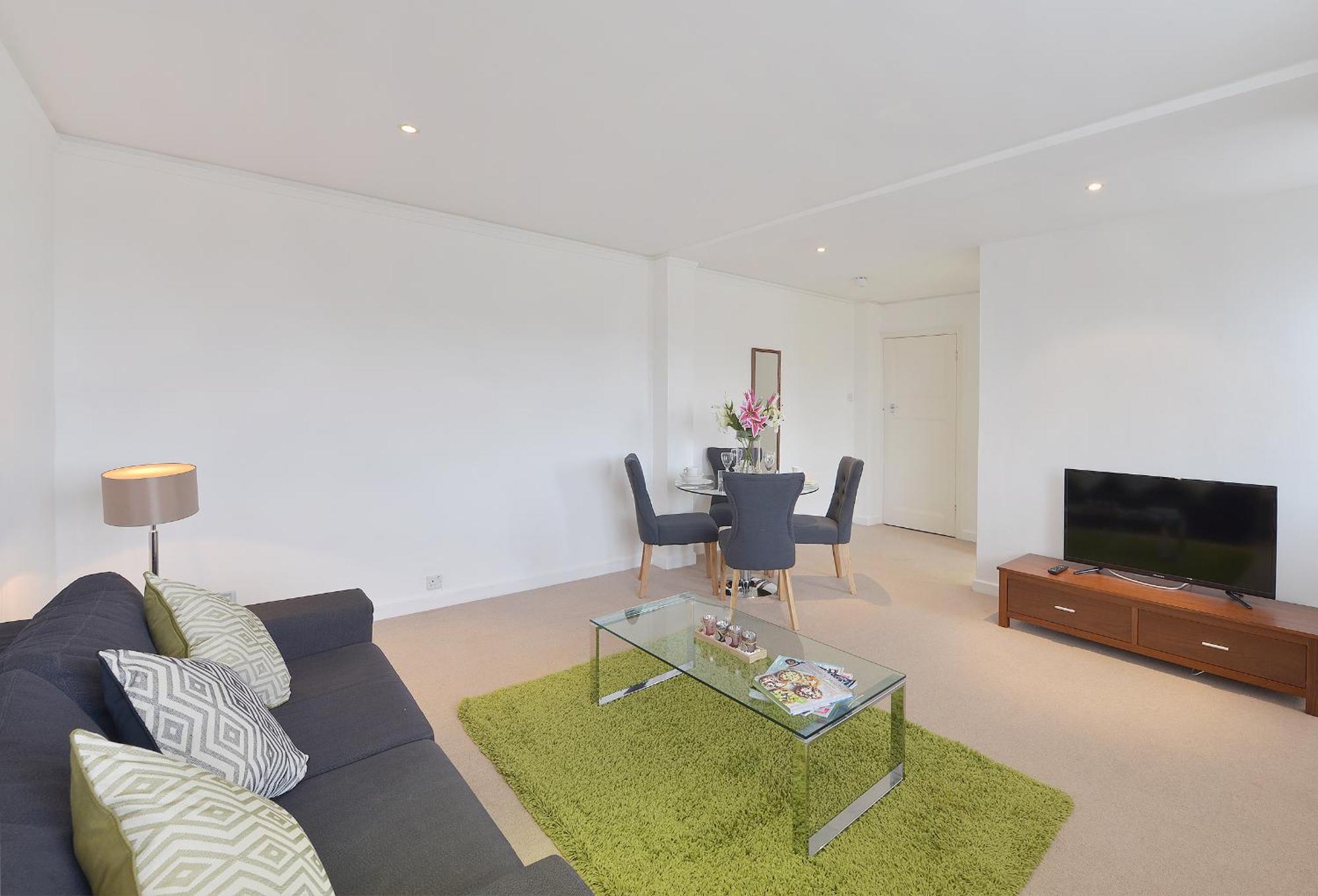 Hill Street Mayfair Apartment London