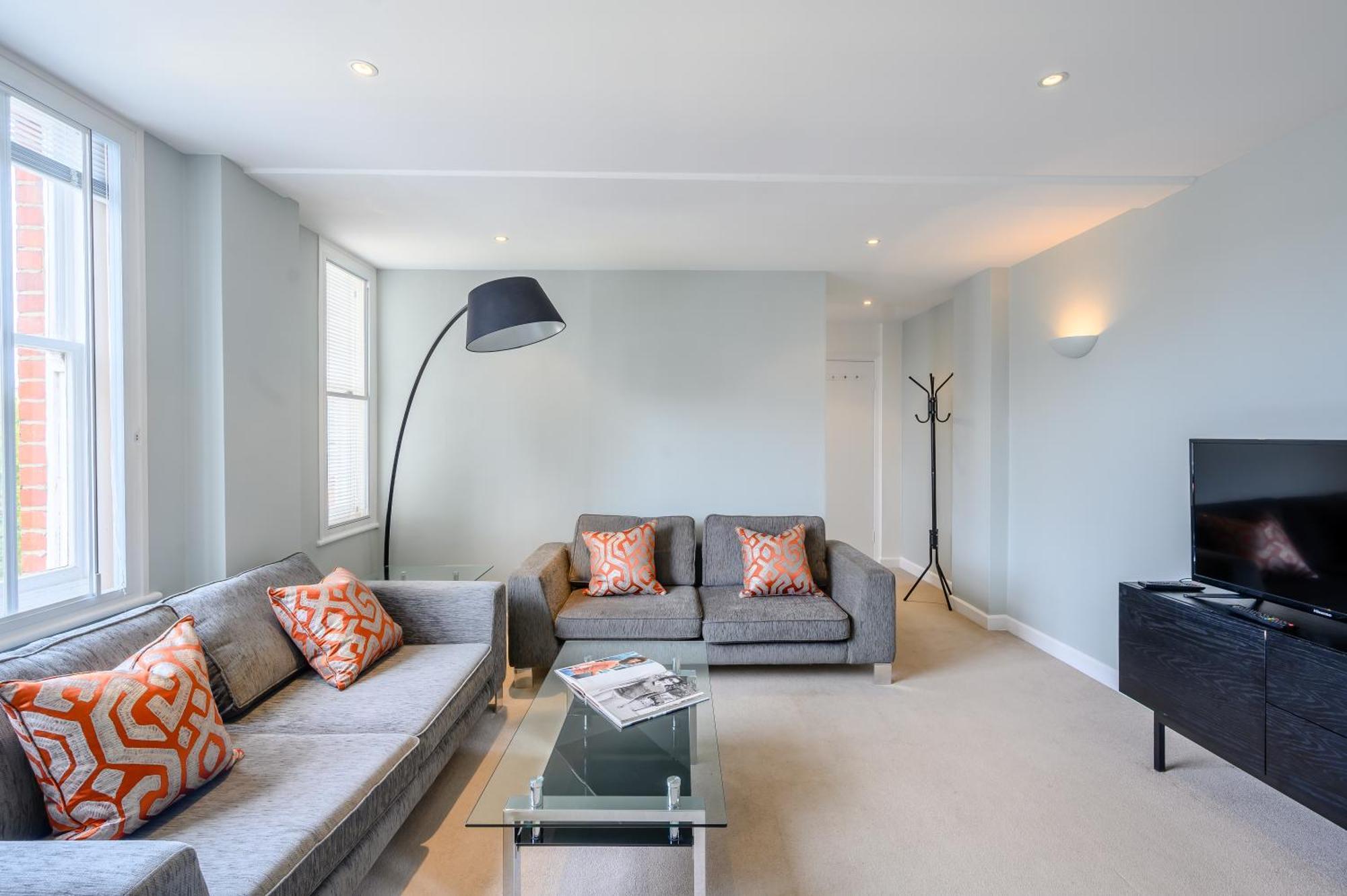 Hill Street Mayfair Apartment *
