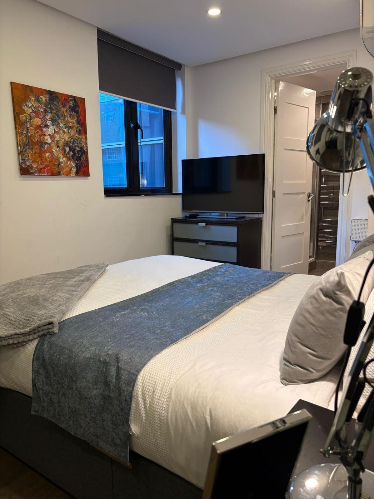 Apartment Estatesmen Selfridges Oxford Street London