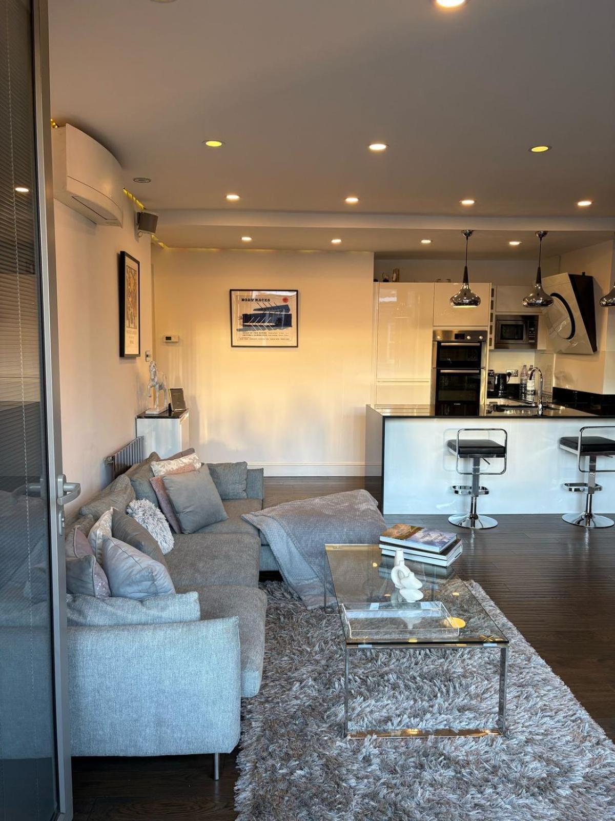 Estatesmen Selfridges Oxford Street Apartment London