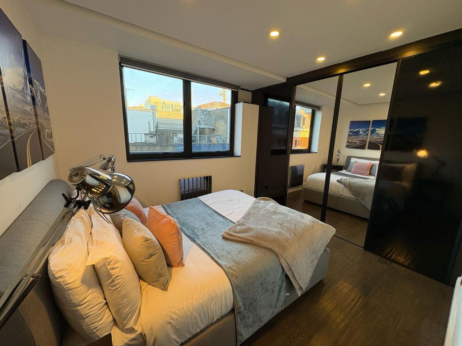 Apartment Estatesmen Selfridges Oxford Street London