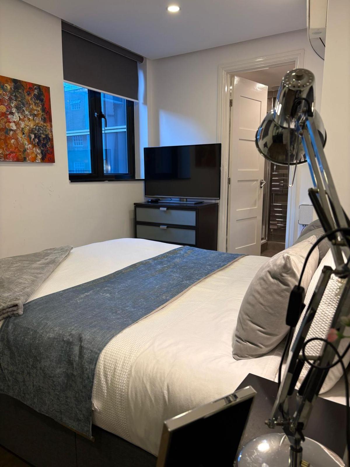 Apartment Estatesmen Selfridges Oxford Street London