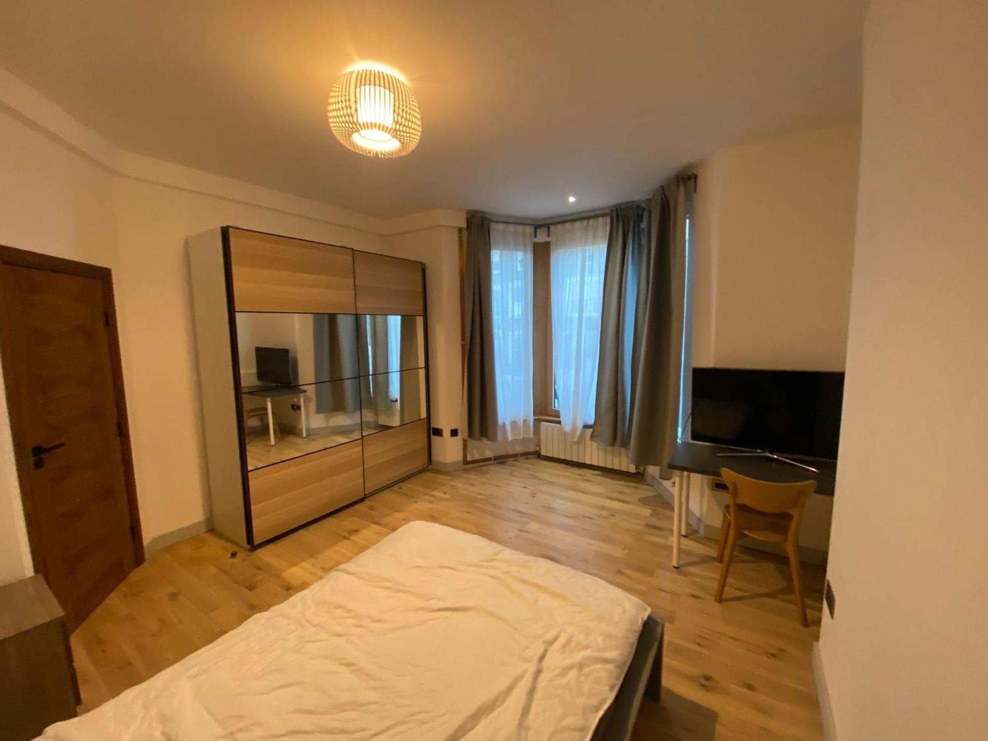 Lovely Spacious 2 Bed