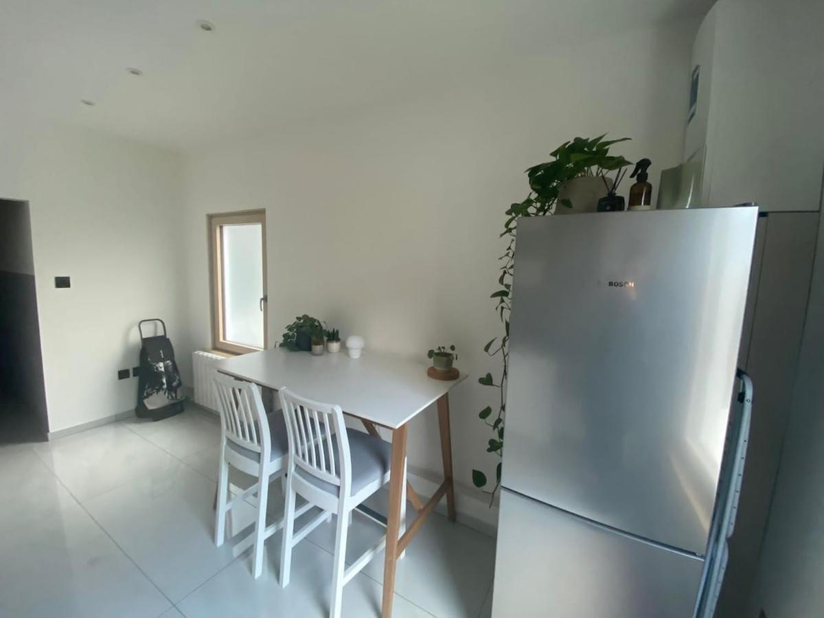 Lovely Spacious 2 Bed Apartment