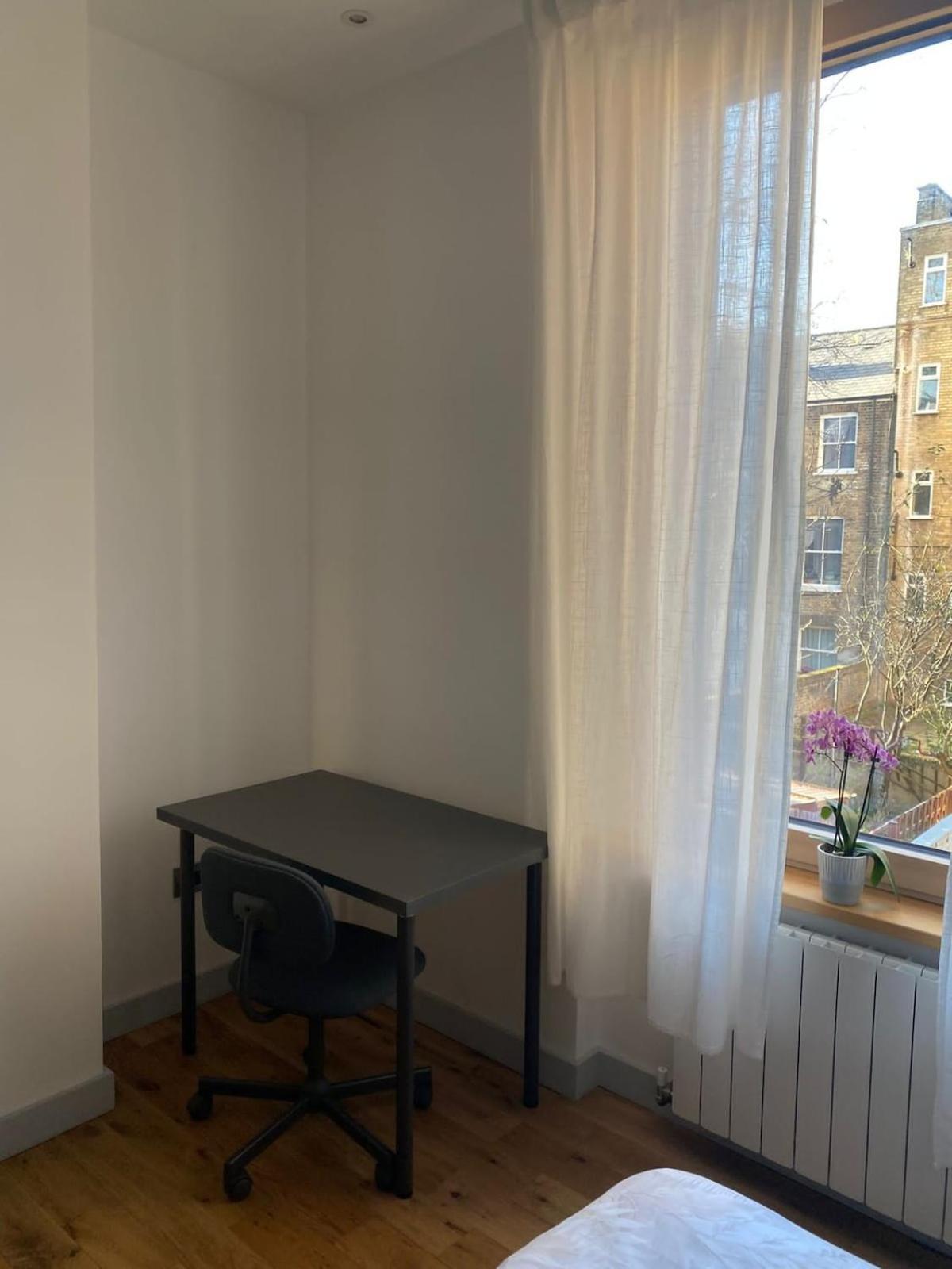 Lovely Spacious 2 Bed
