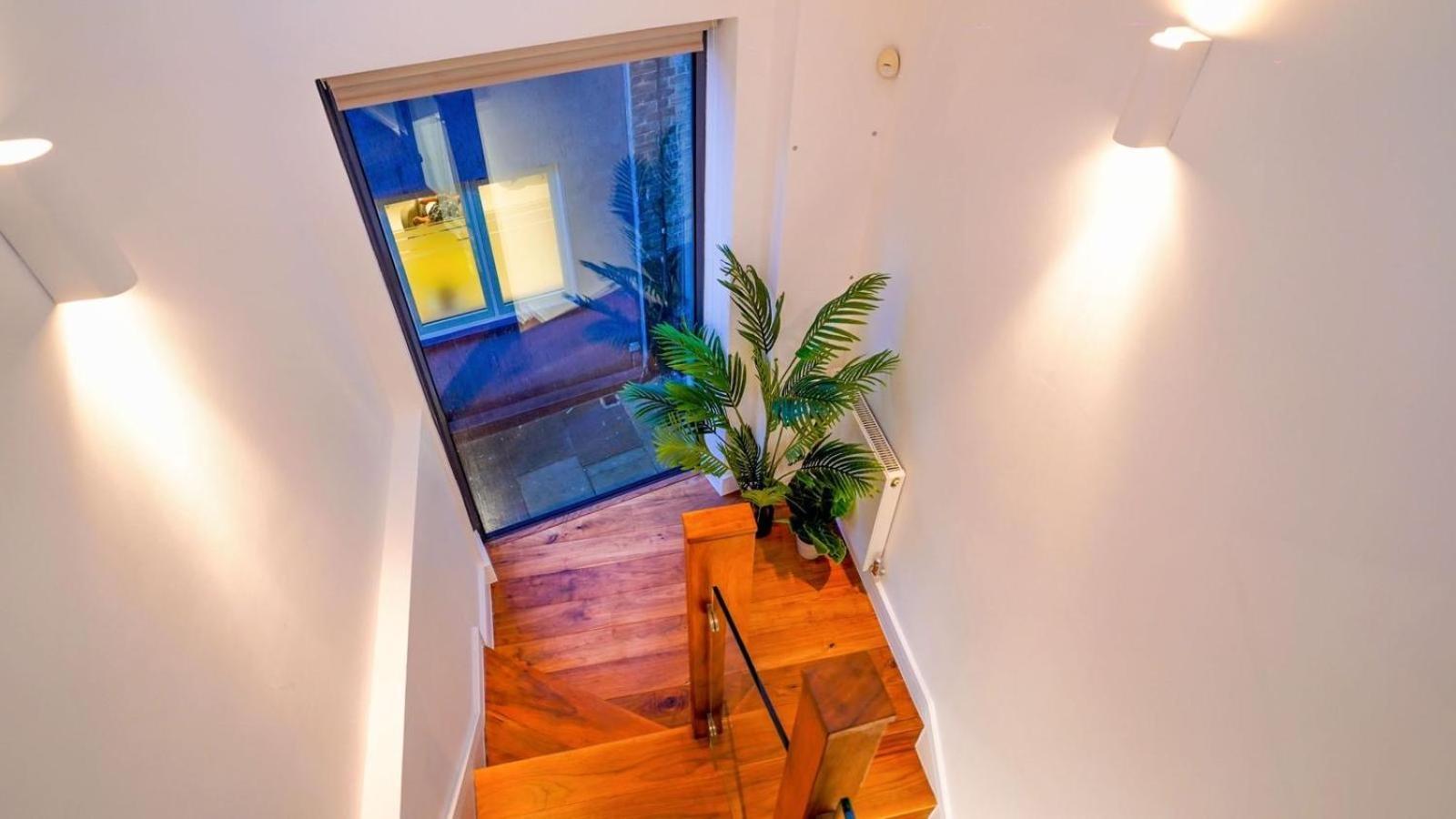 Hyde Park & Oxford Street Elegant House 2br 2ba Apartment London