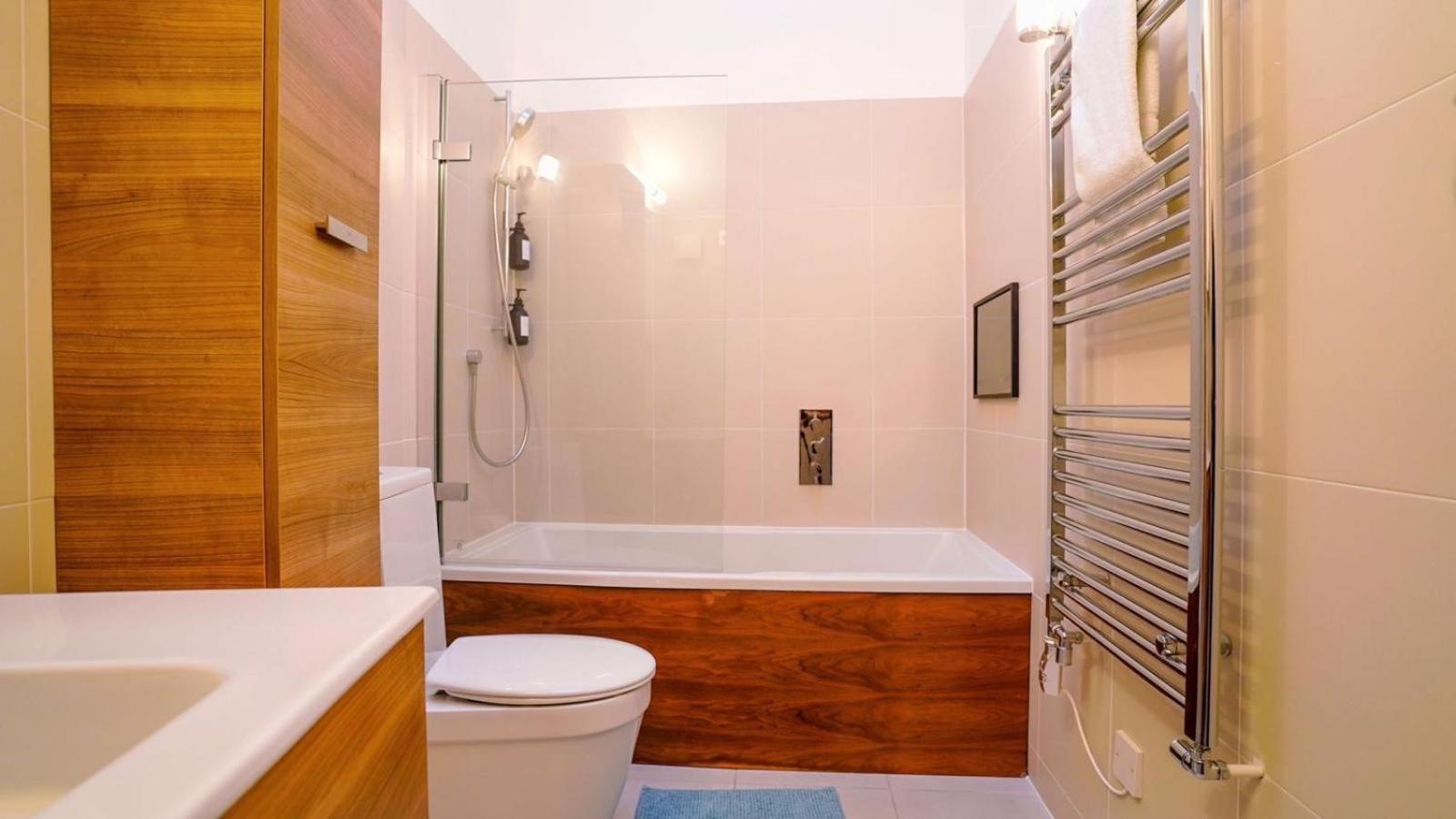 Hyde Park & Oxford Street Elegant House 2br 2ba * London