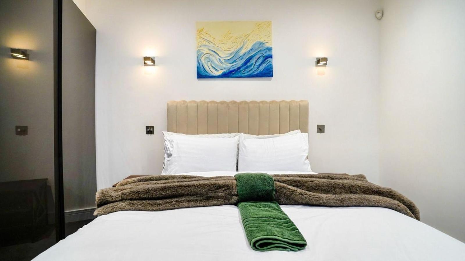 Hyde Park & Oxford Street Elegant House 2br 2ba