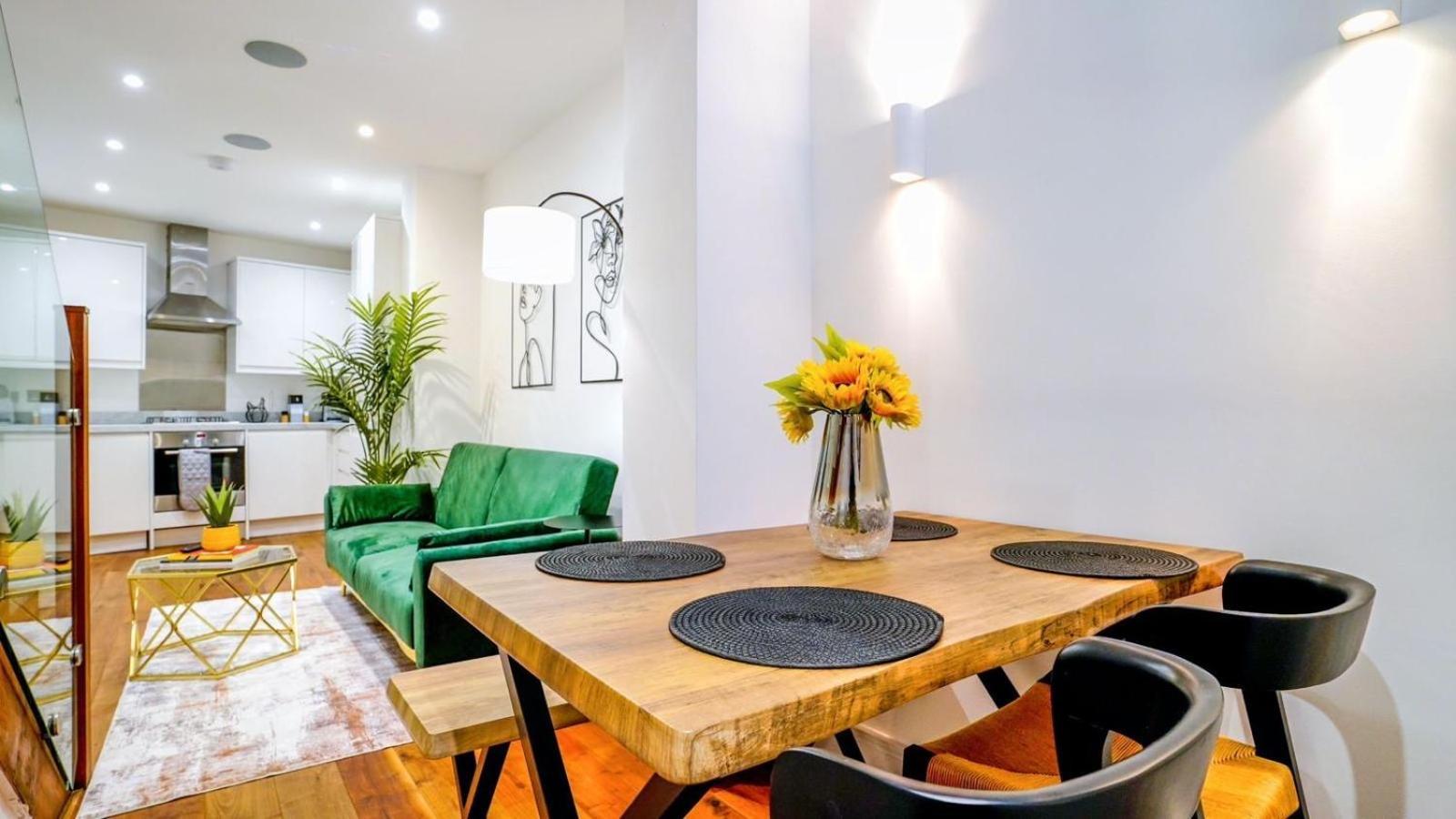 Hyde Park & Oxford Street Elegant House 2br 2ba Apartment London
