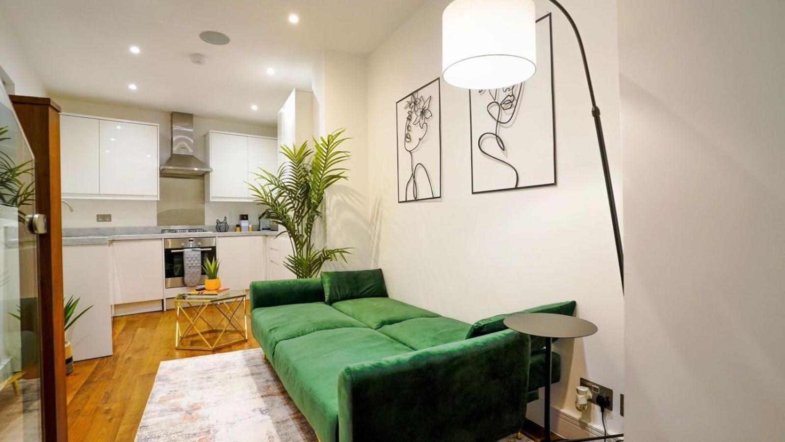 Hyde Park & Oxford Street Elegant House 2br 2ba London