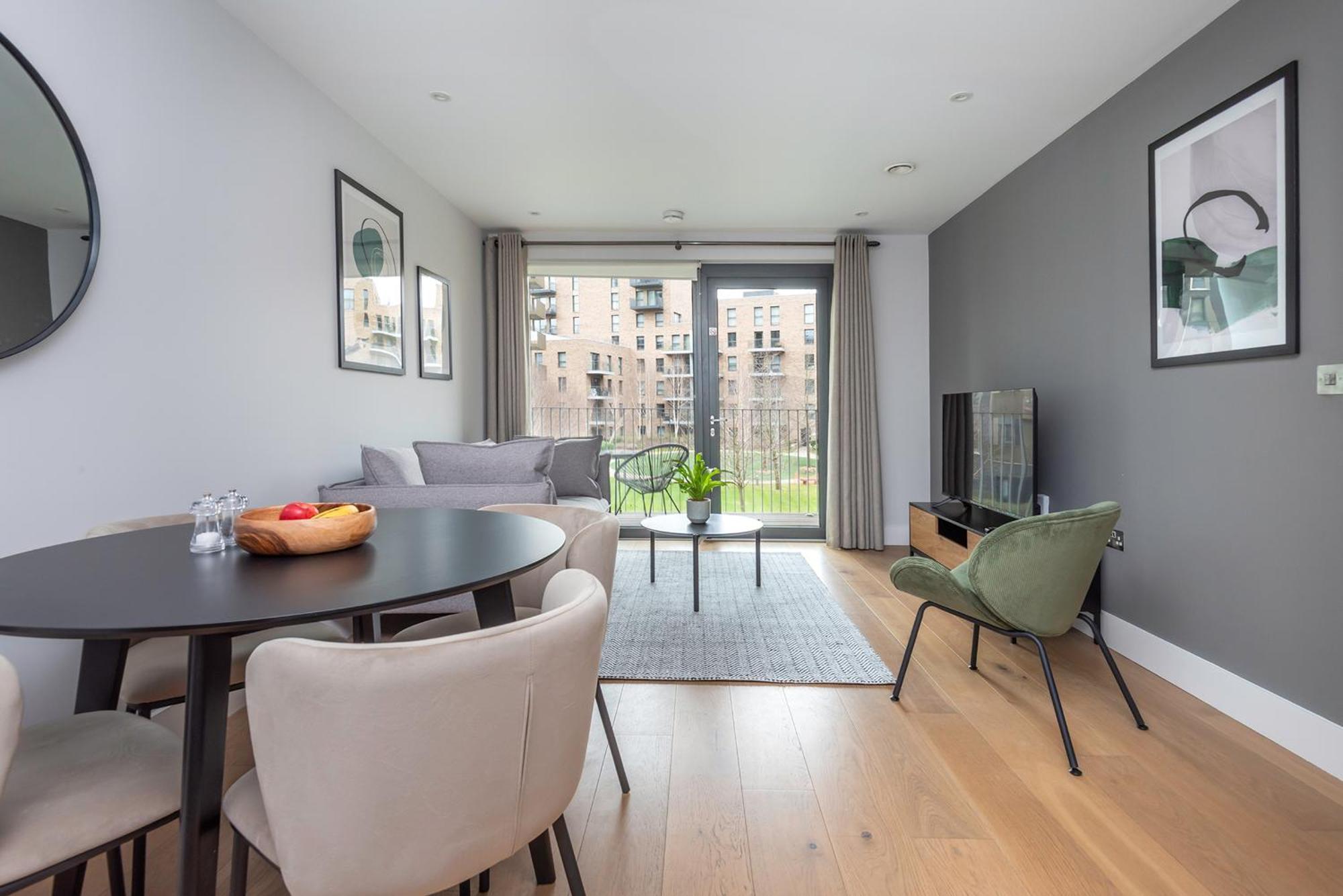 Montana - Modern Comfort & Prime Location Apartment *