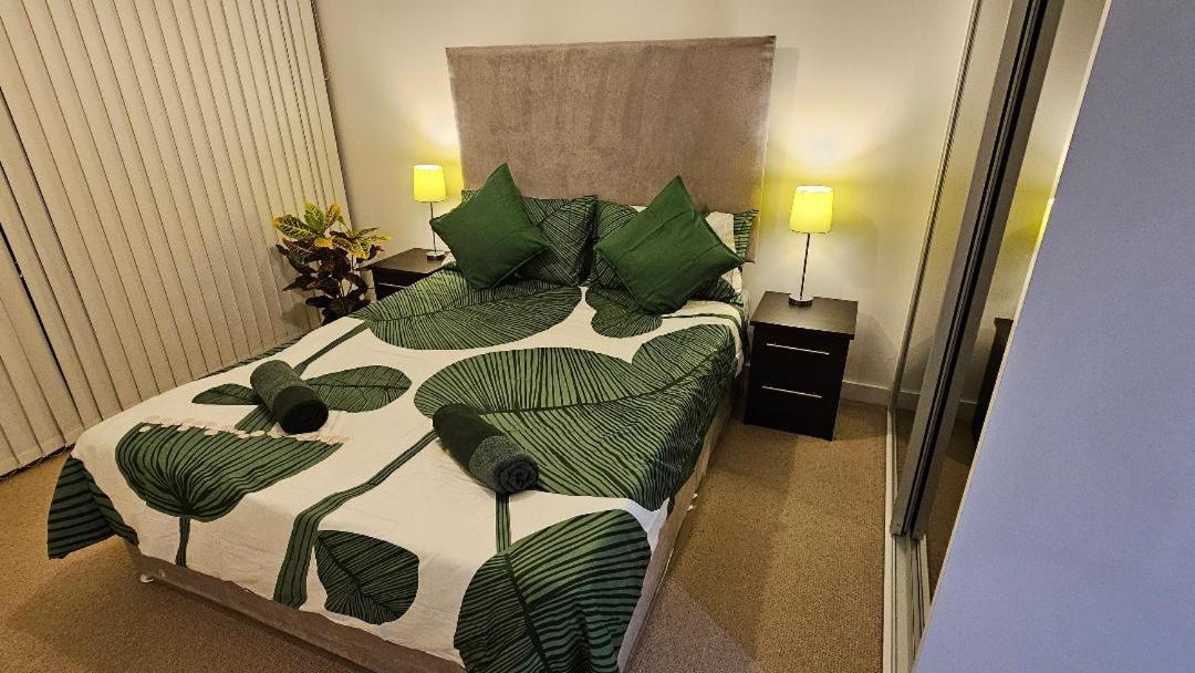Amazing Flat Near Stratford Station Apartment London