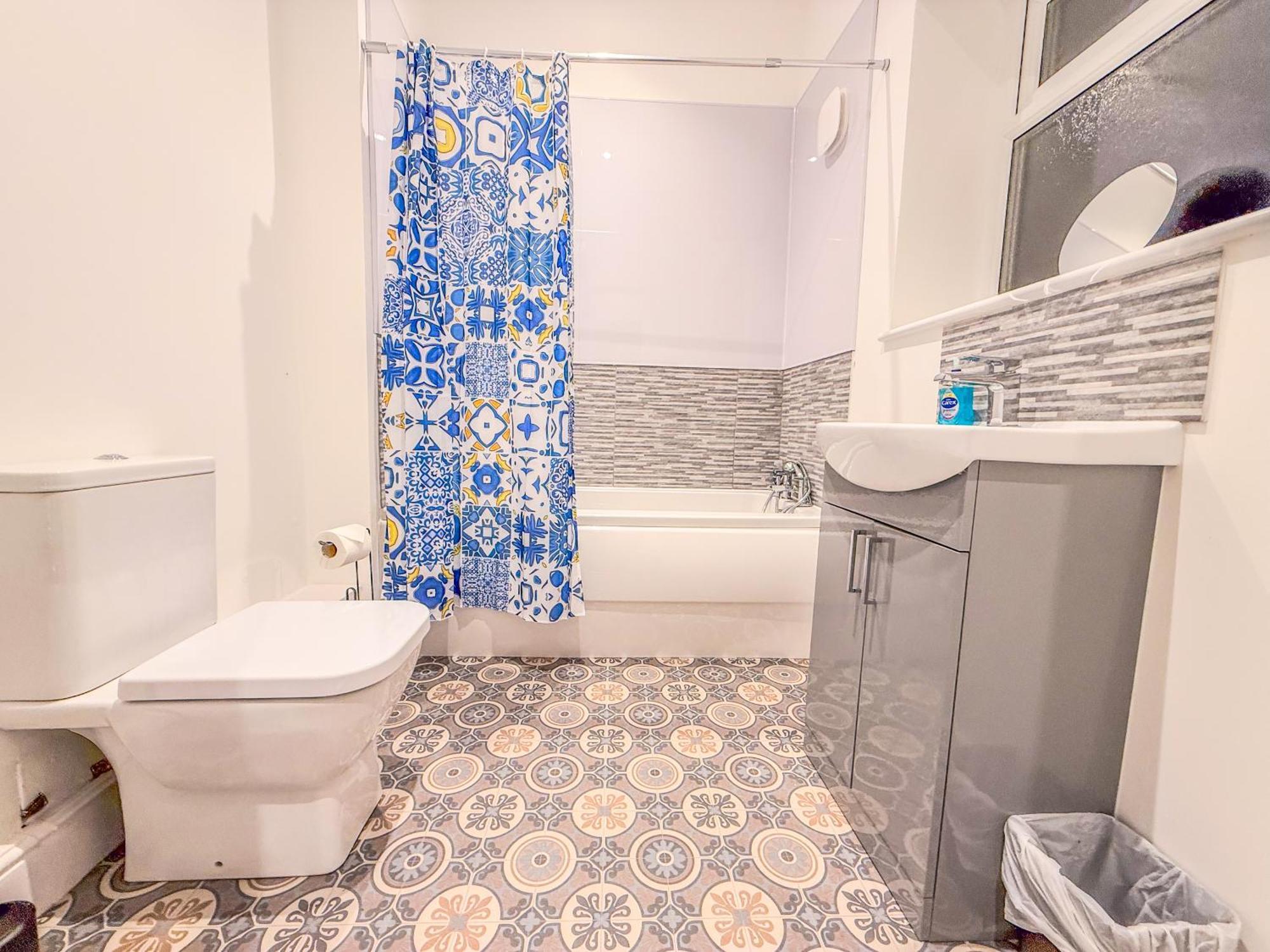 The Wanderer 3 Bedroom By Altoluxoexperience Short Lets & Serviced With Free Parking & Wifi Leilighet London