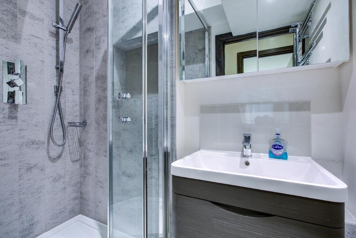 Marylebone Apartment *
