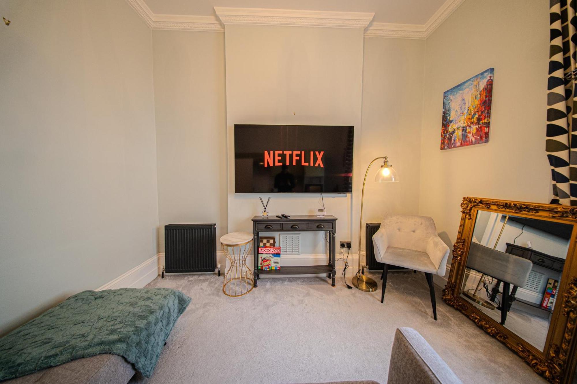 Chic Flat Near Buckingham Palace & Victoria Station Apartment London