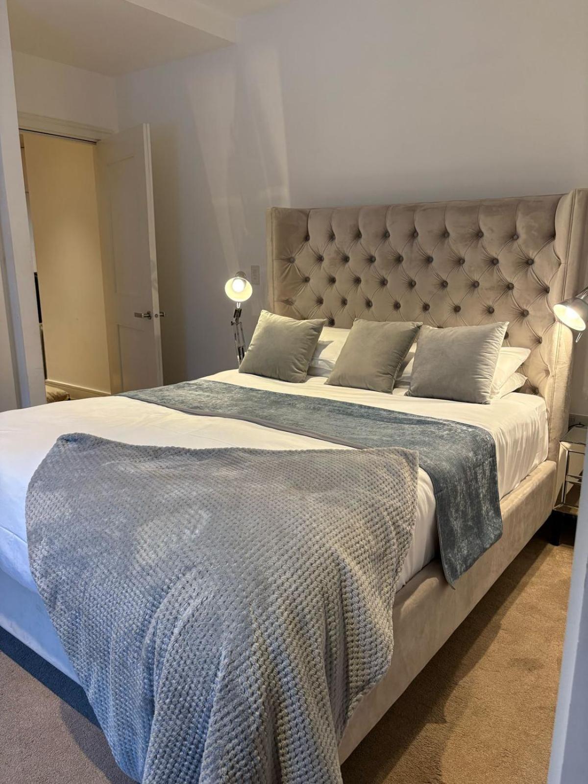 Estatesmen Selfridges Oxford Street Apartment *