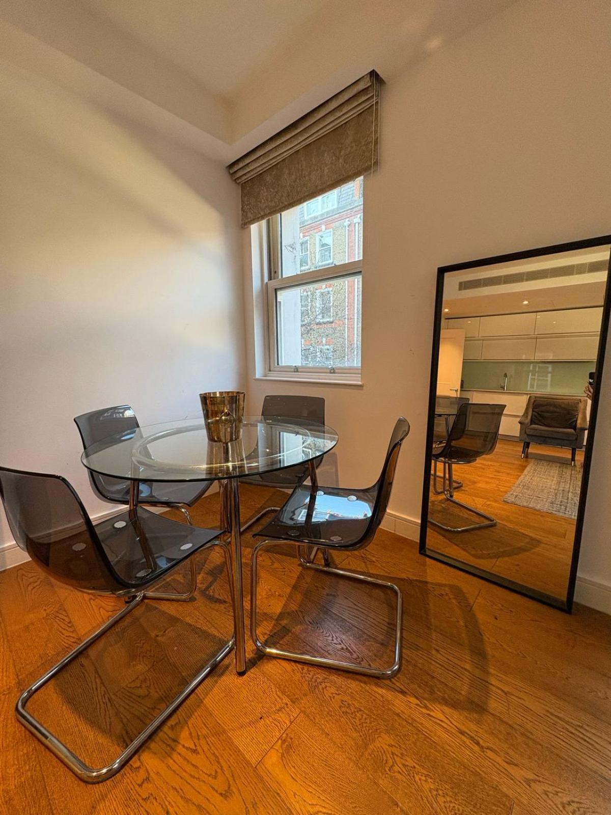Estatesmen Selfridges Oxford Street Apartment