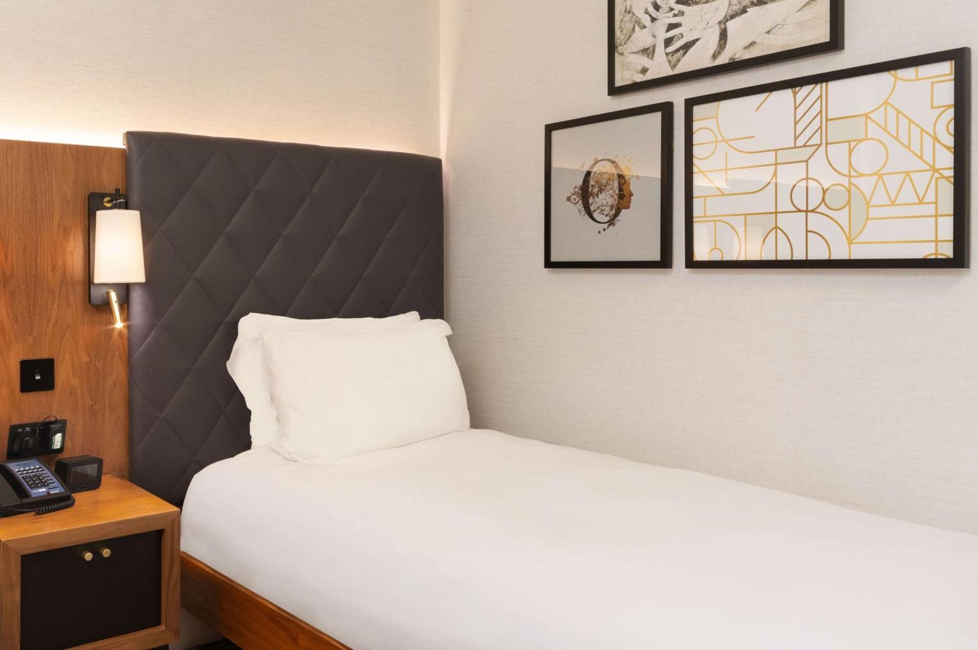 Hotel Hilton Olympia 4*