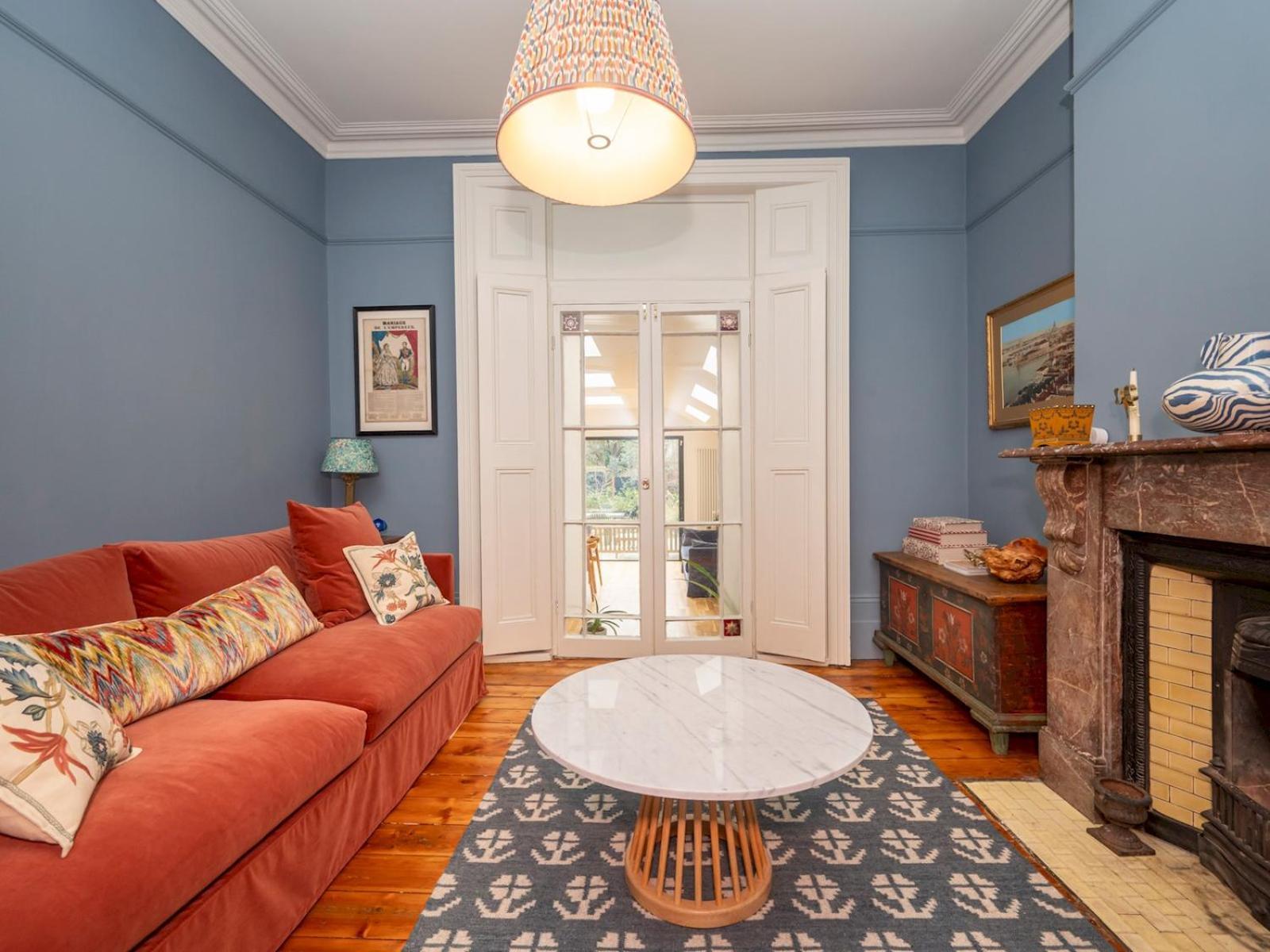 Charming Victorian 25mins To Bridge Pass The Keys Holiday home London