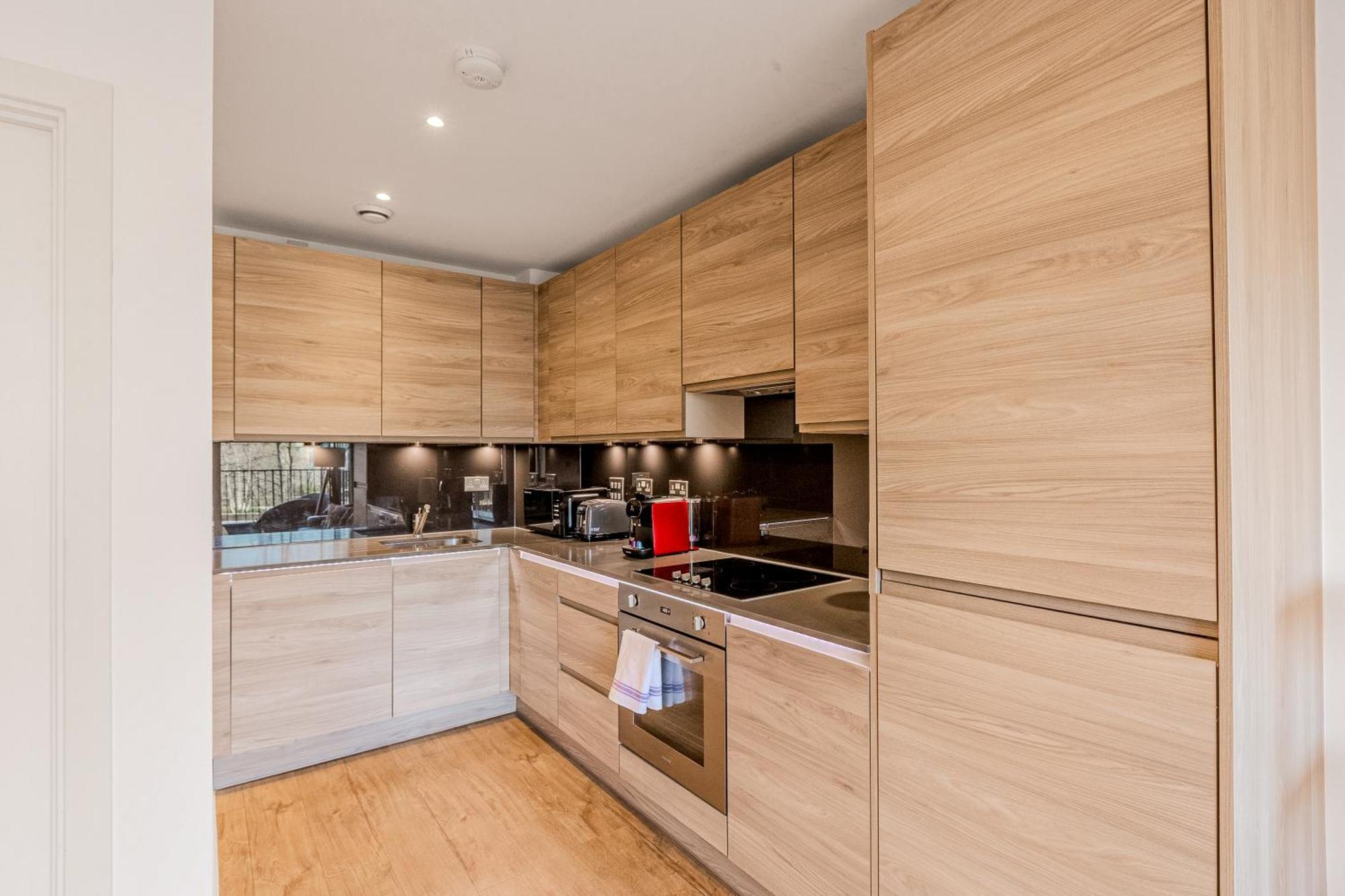 Apartment 1br With Patio Near Wembley Stadium *