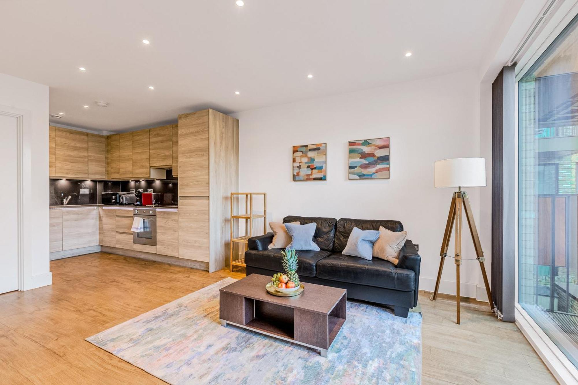 1br With Patio Near Wembley Stadium *