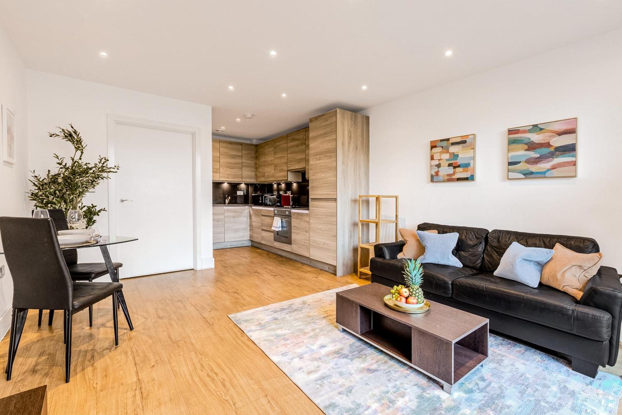 1br With Patio Near Wembley Stadium Apartment